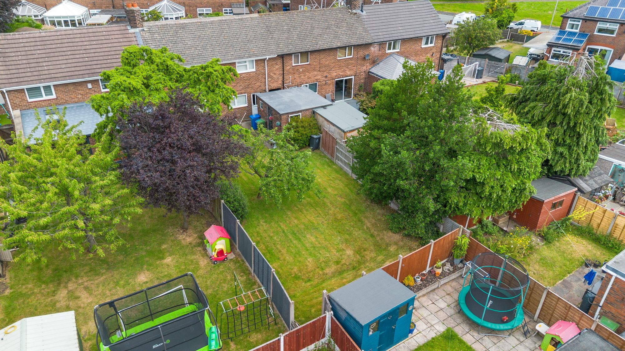 Clifton Close, Woolston, WA1