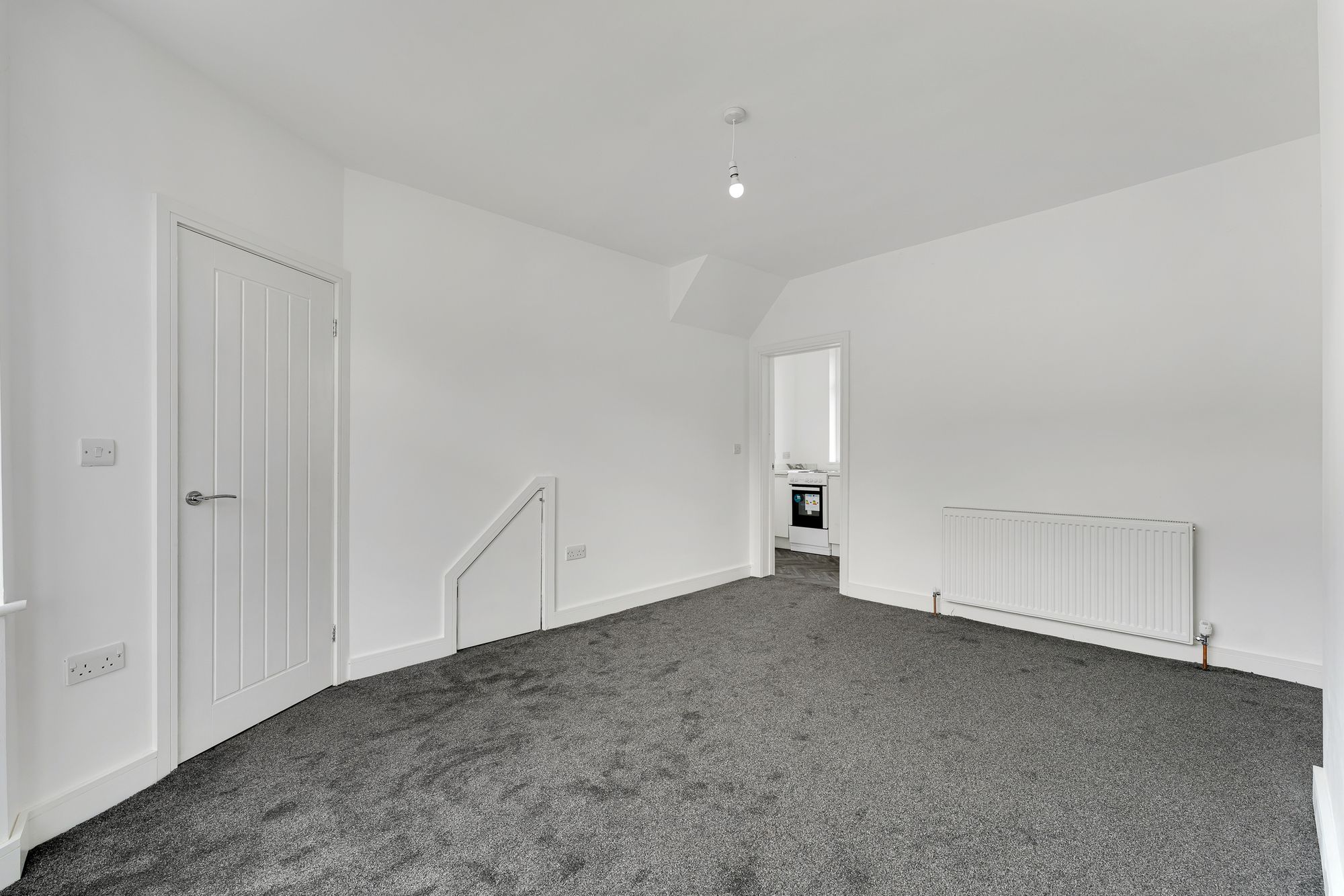 Hale Road, Widnes, WA8