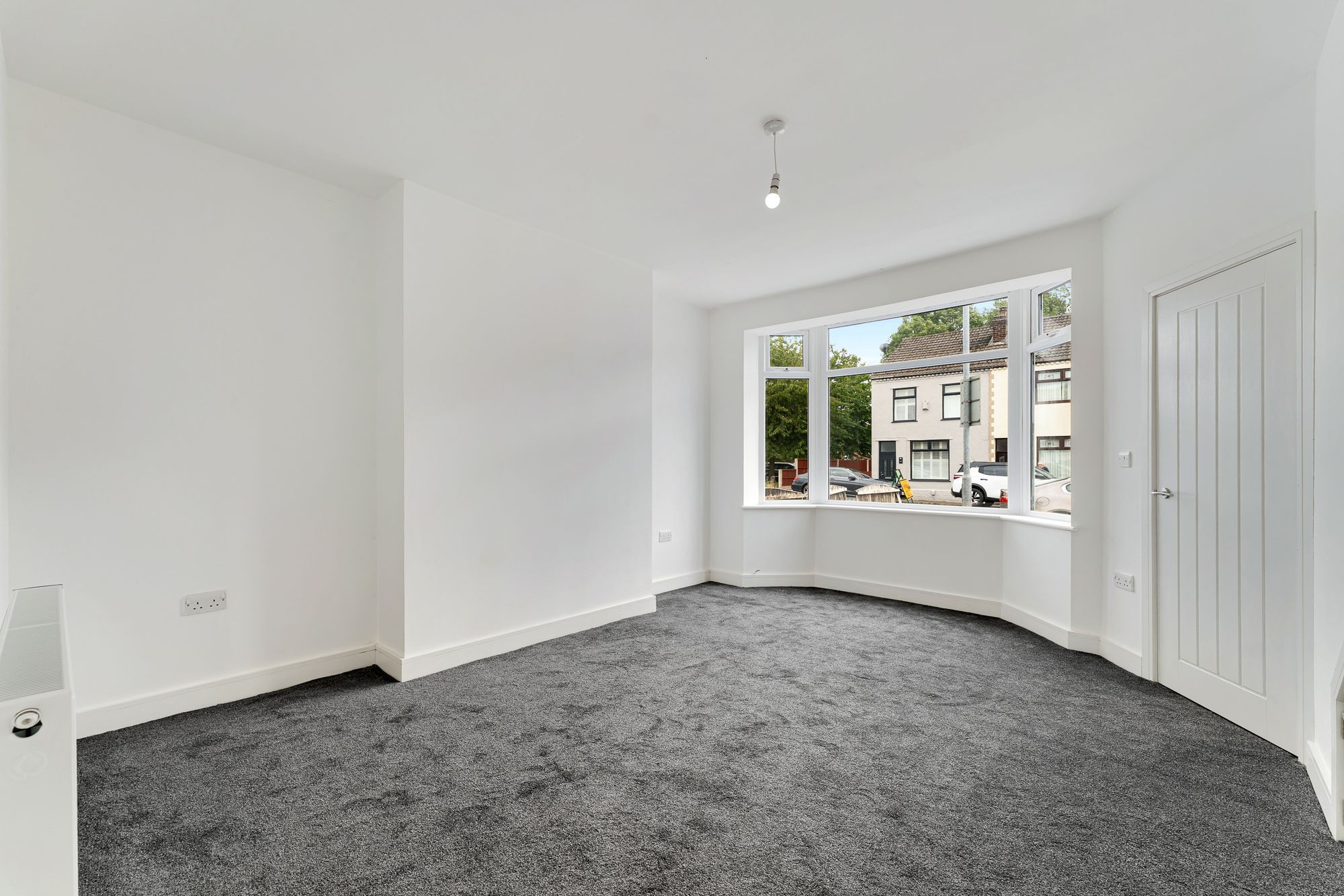 Hale Road, Widnes, WA8