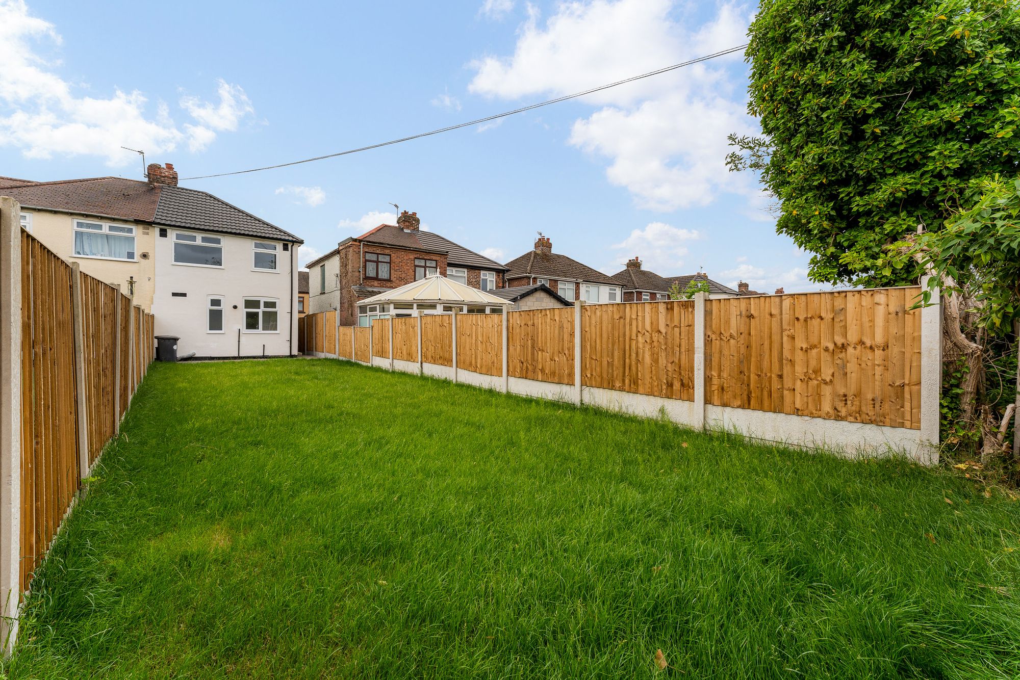 Hale Road, Widnes, WA8