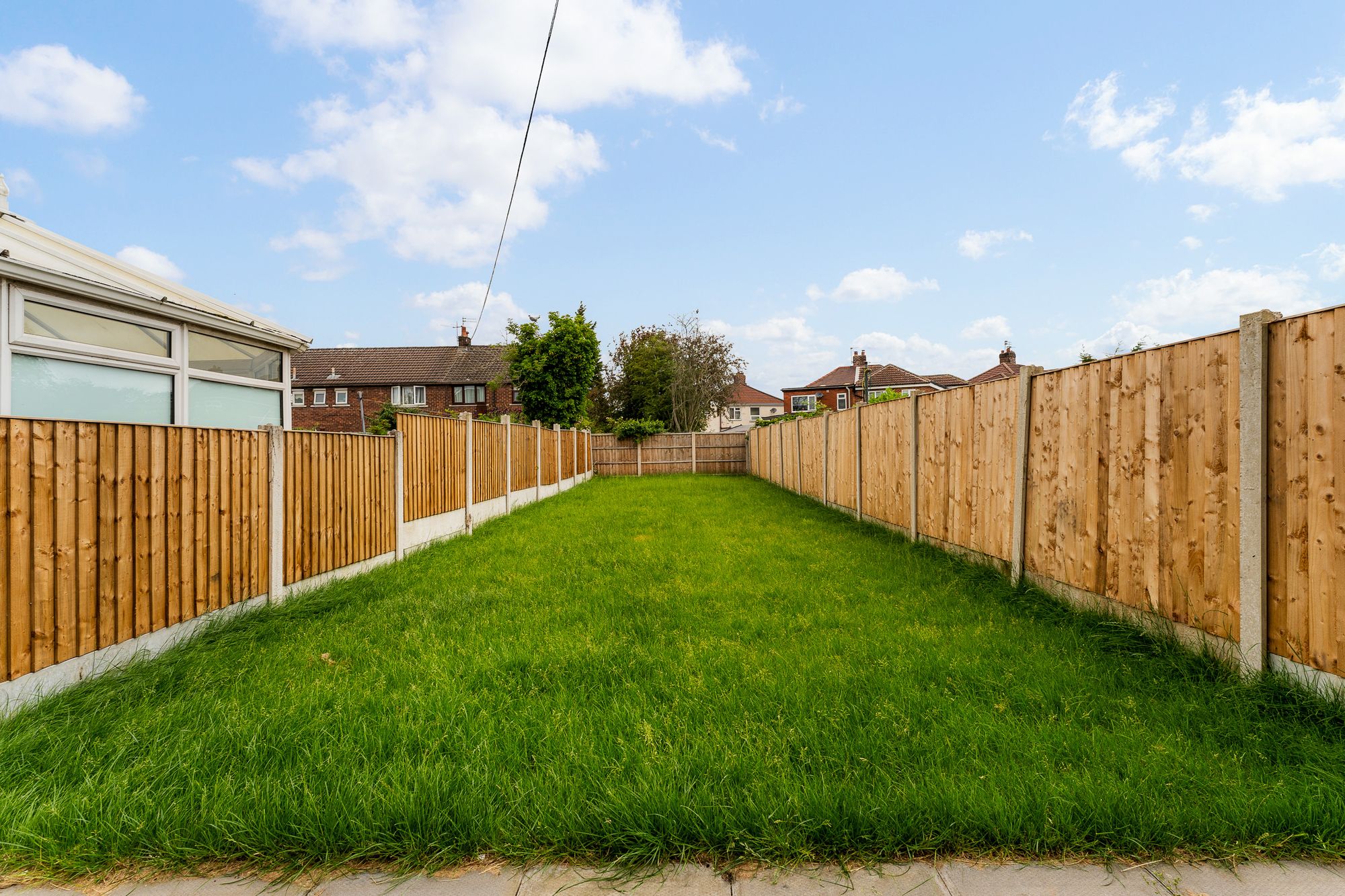 Hale Road, Widnes, WA8