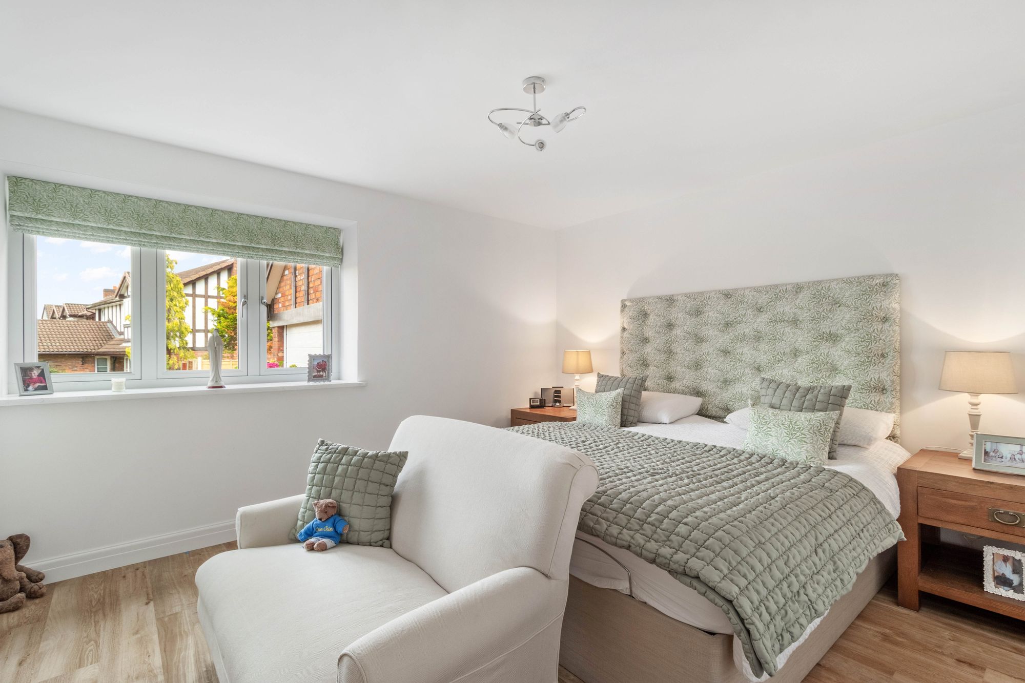 Chessington Close, Appleton, WA4