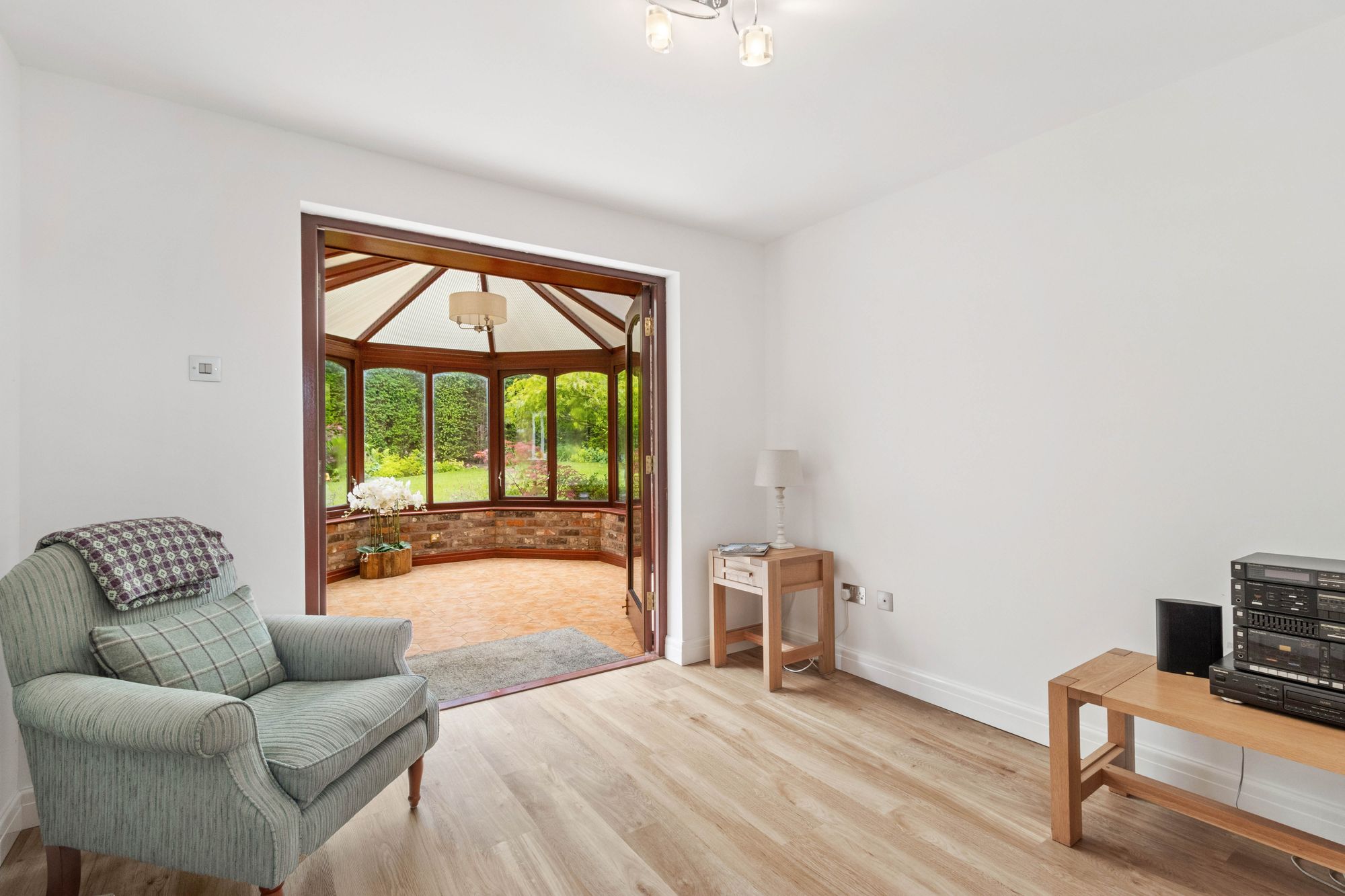 Chessington Close, Appleton, WA4