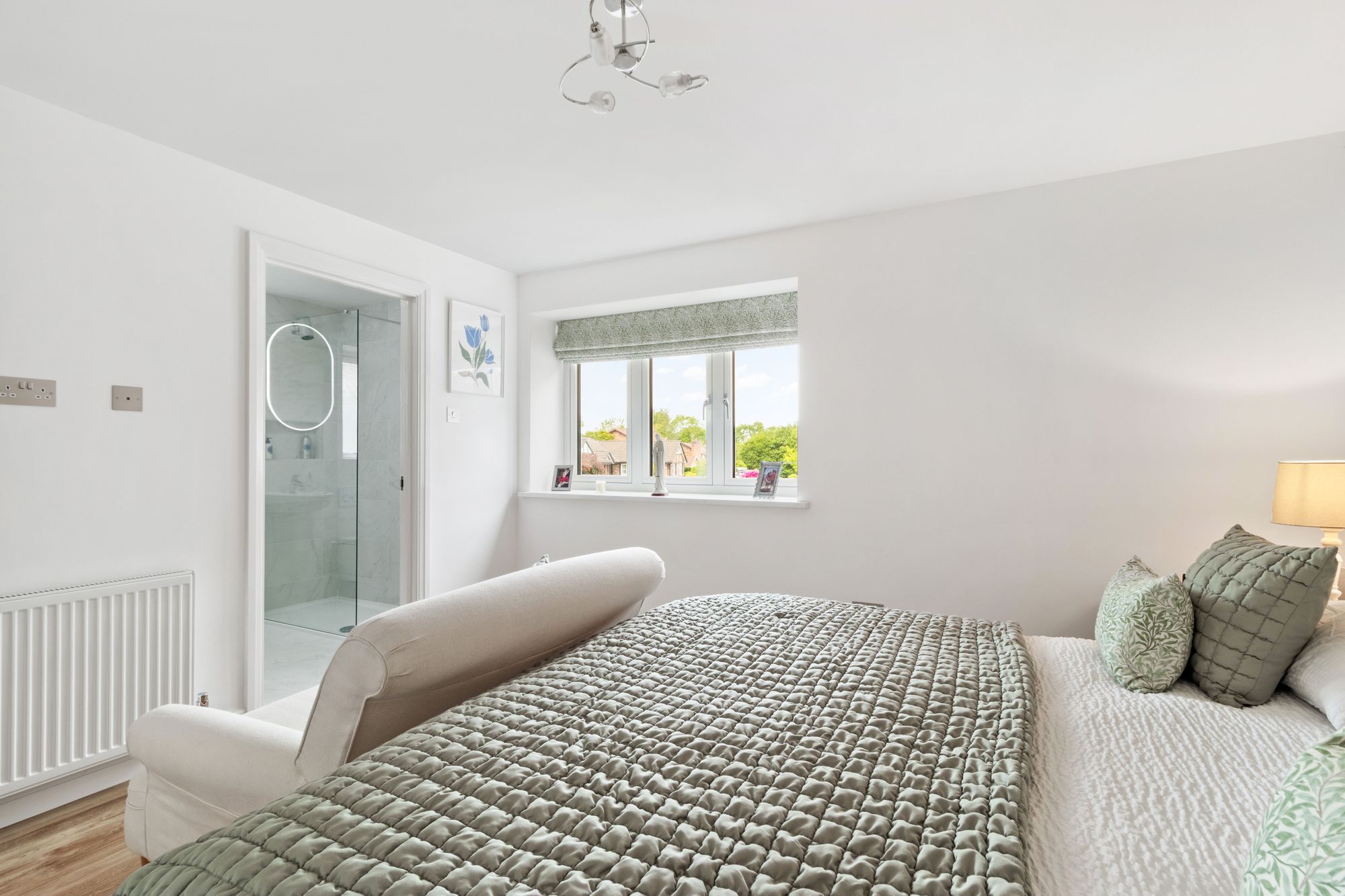Chessington Close, Appleton, WA4