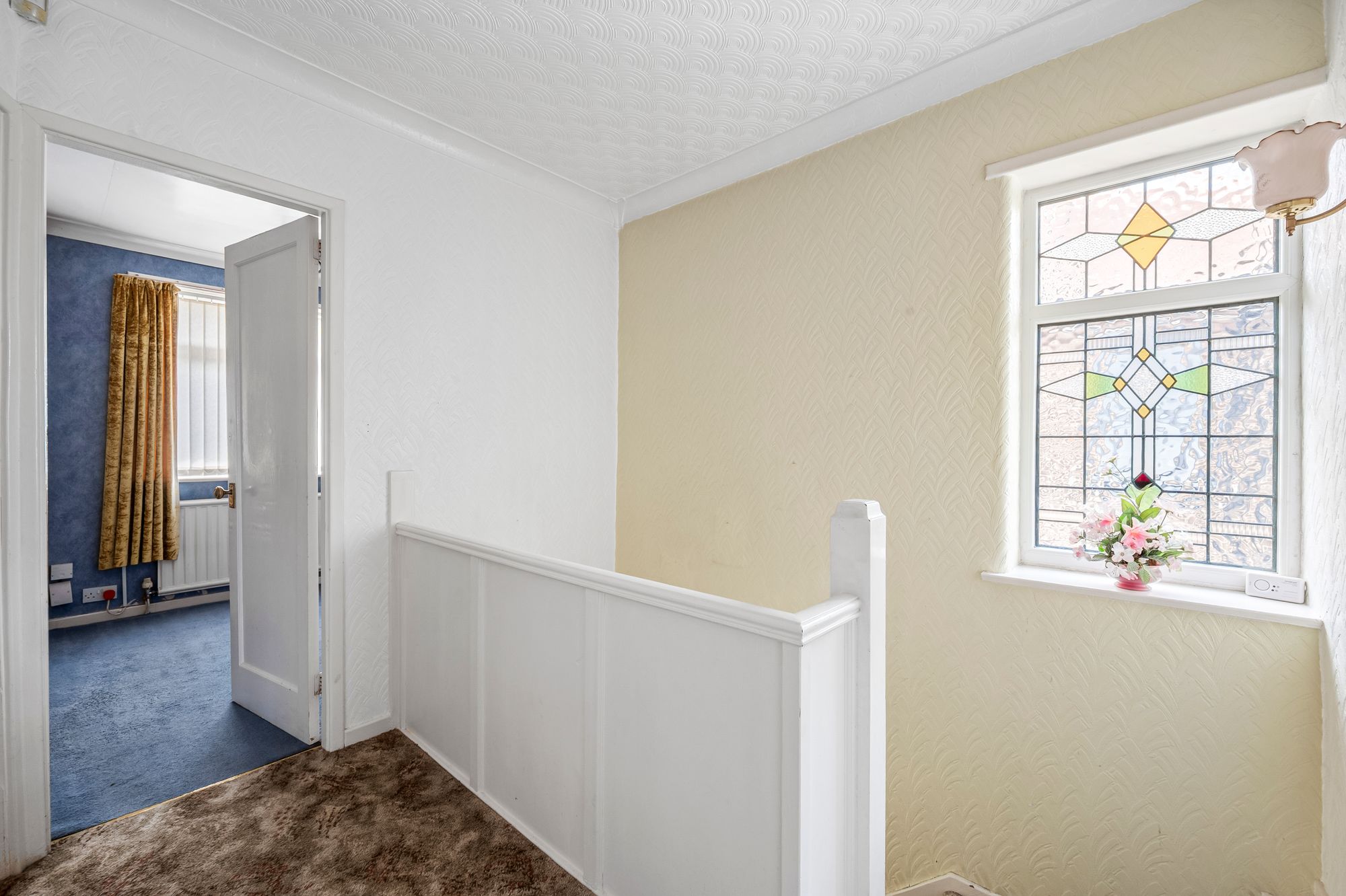 Broadway, Grange Park, WA10