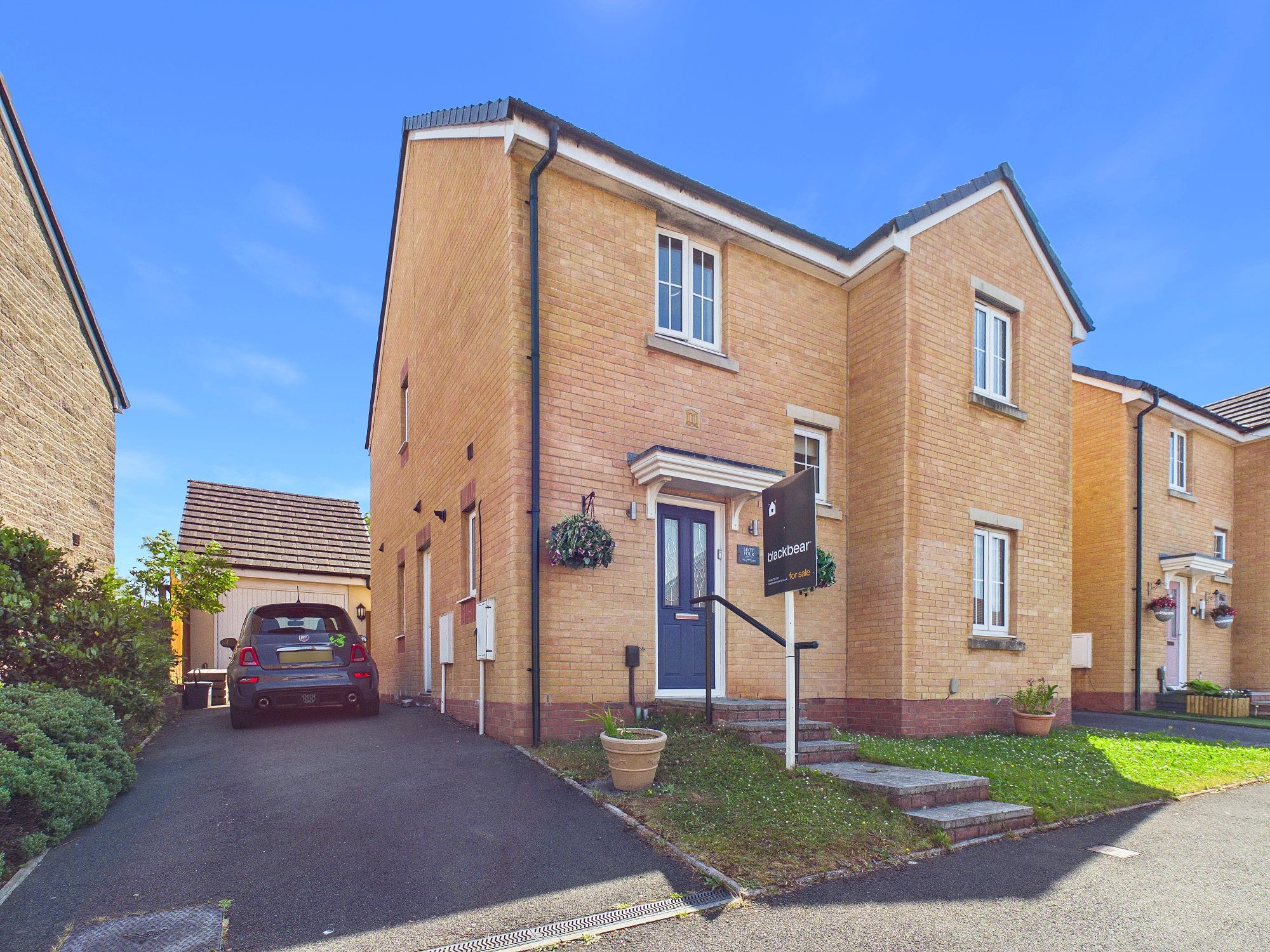 White Farm, Barry, CF62