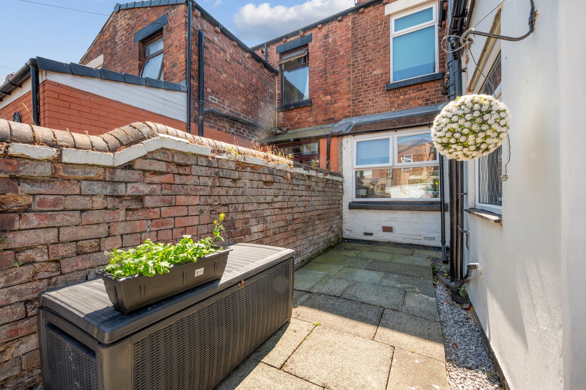 Lingholme Road, St. Helens, WA10