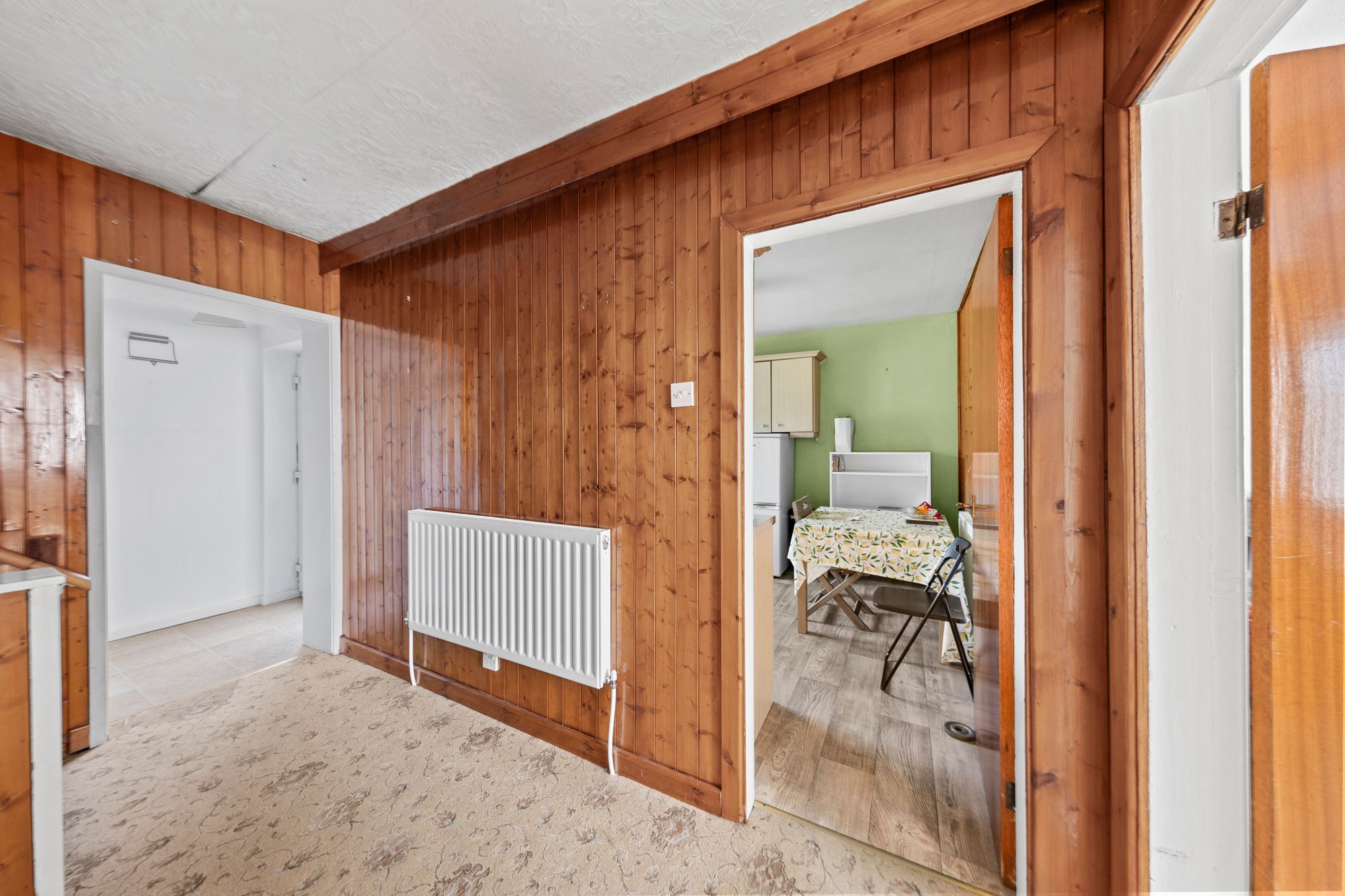 Greymist Avenue, Woolston, WA1
