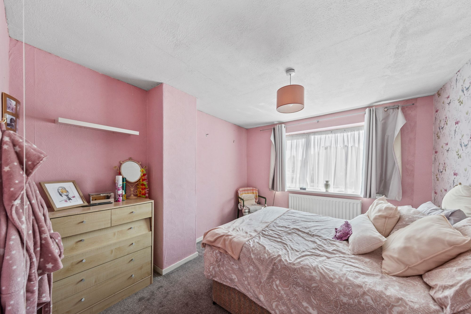 Greymist Avenue, Woolston, WA1