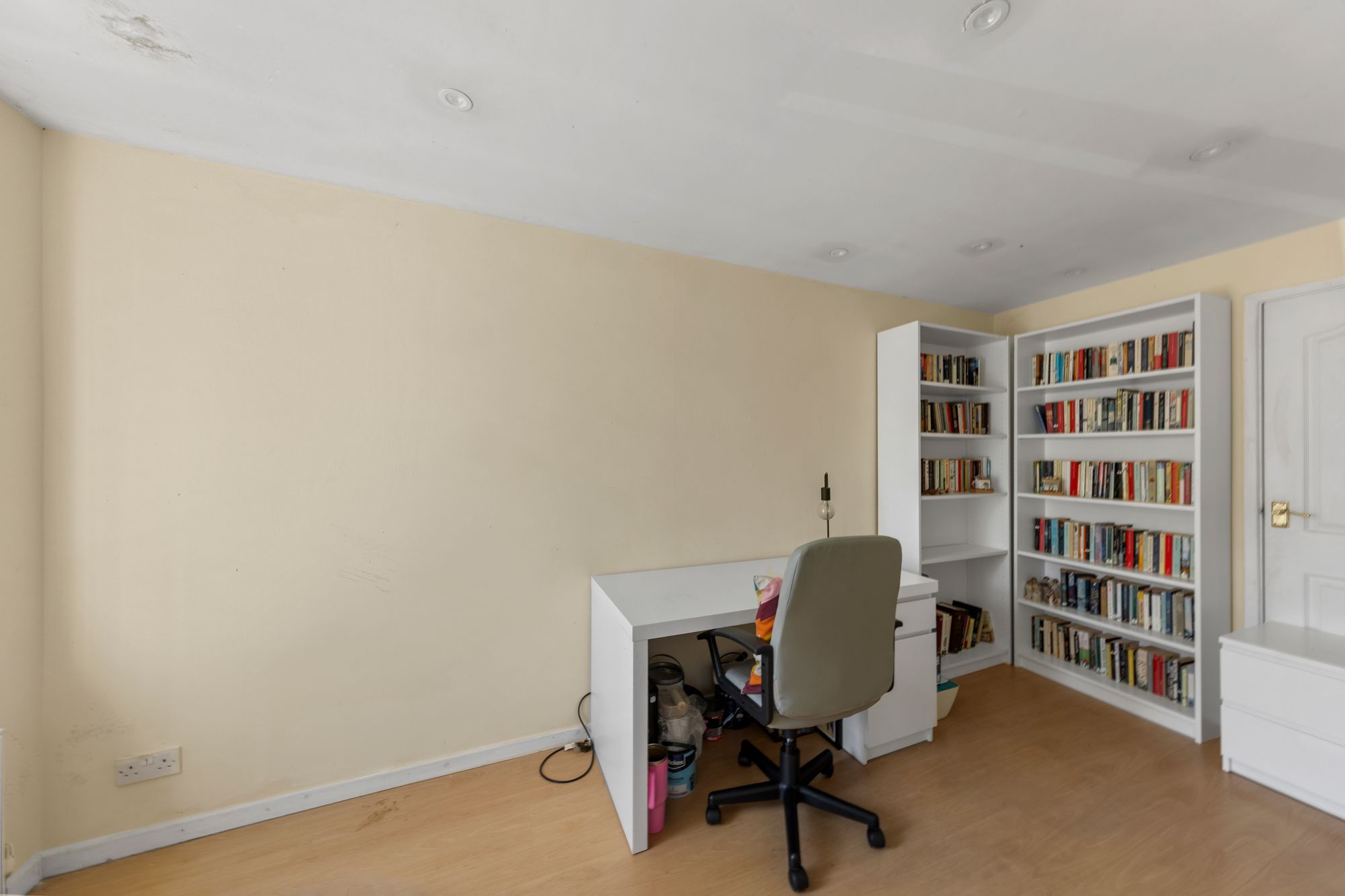 Linden Close, Woolston, WA1