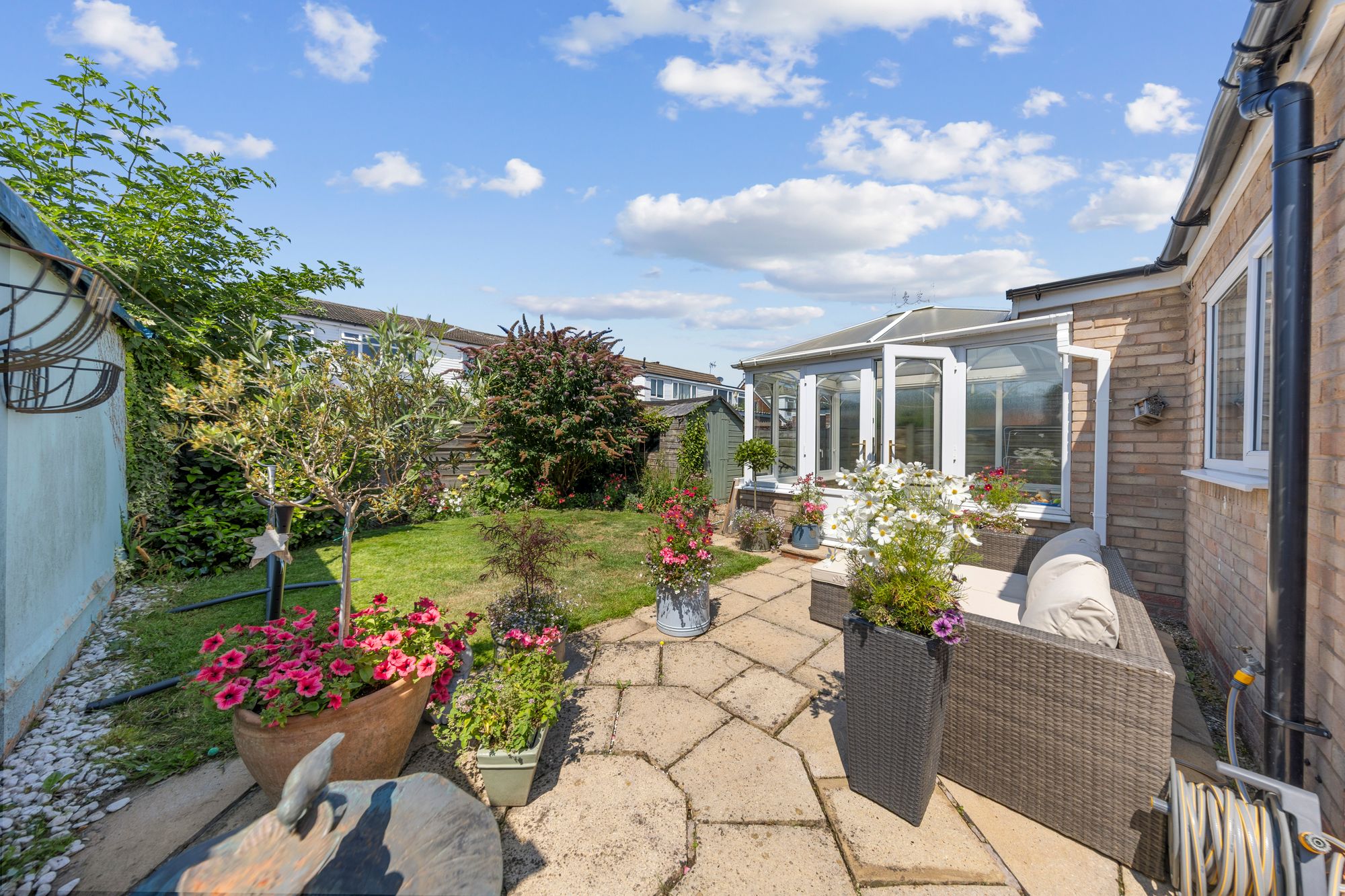 Linden Close, Woolston, WA1