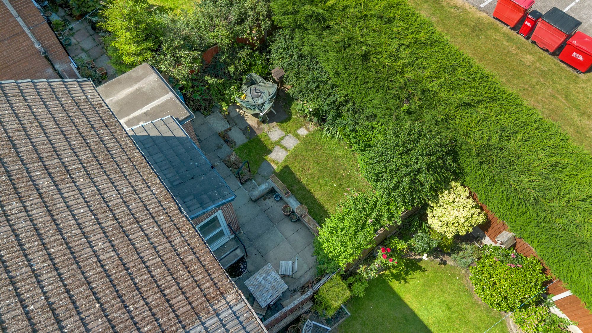 Greymist Avenue, Woolston, WA1
