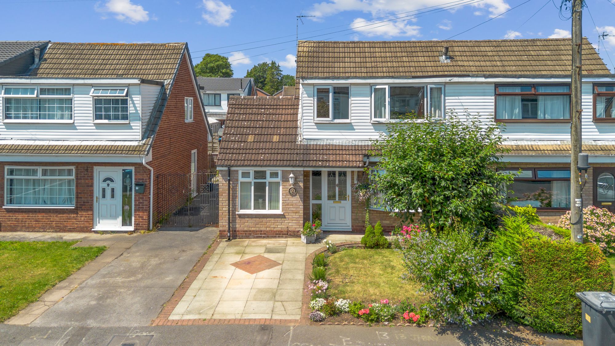 Linden Close, Woolston, WA1
