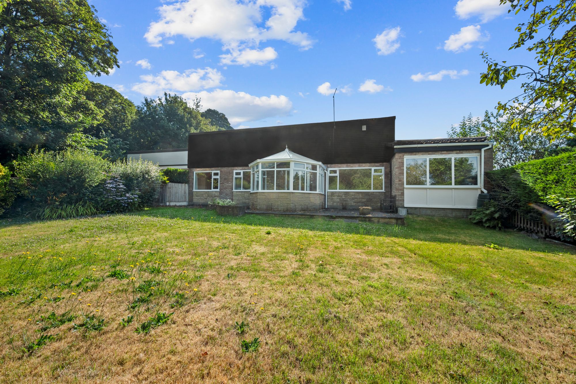 Eccleston Gardens, St. Helens, WA10