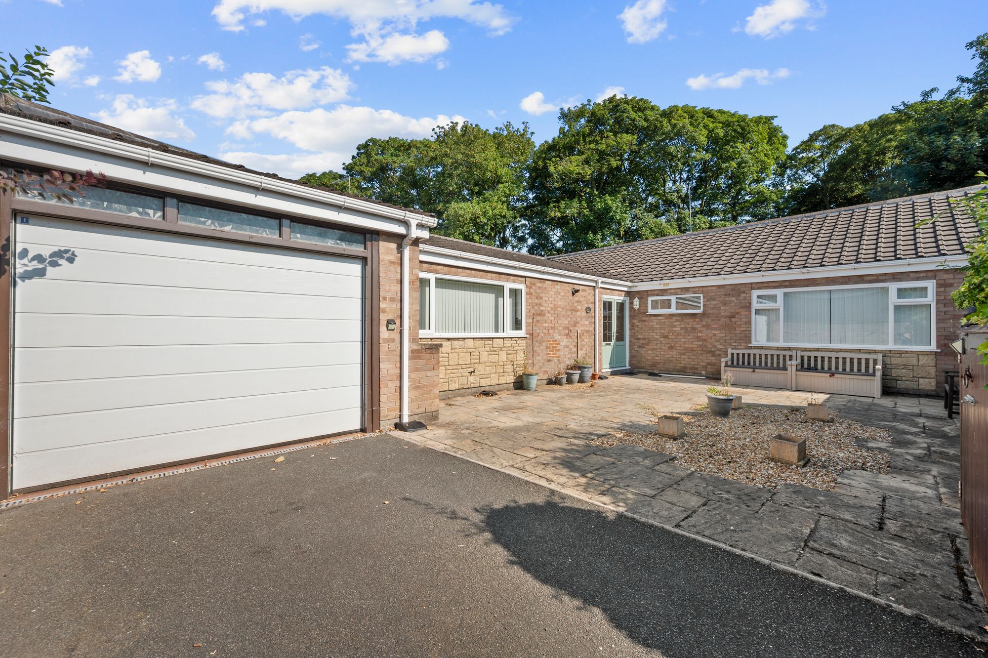 Eccleston Gardens, St. Helens, WA10