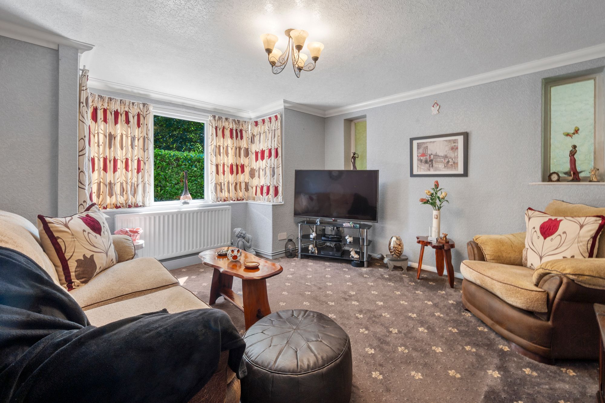 Margaret Avenue, Woolston, WA1