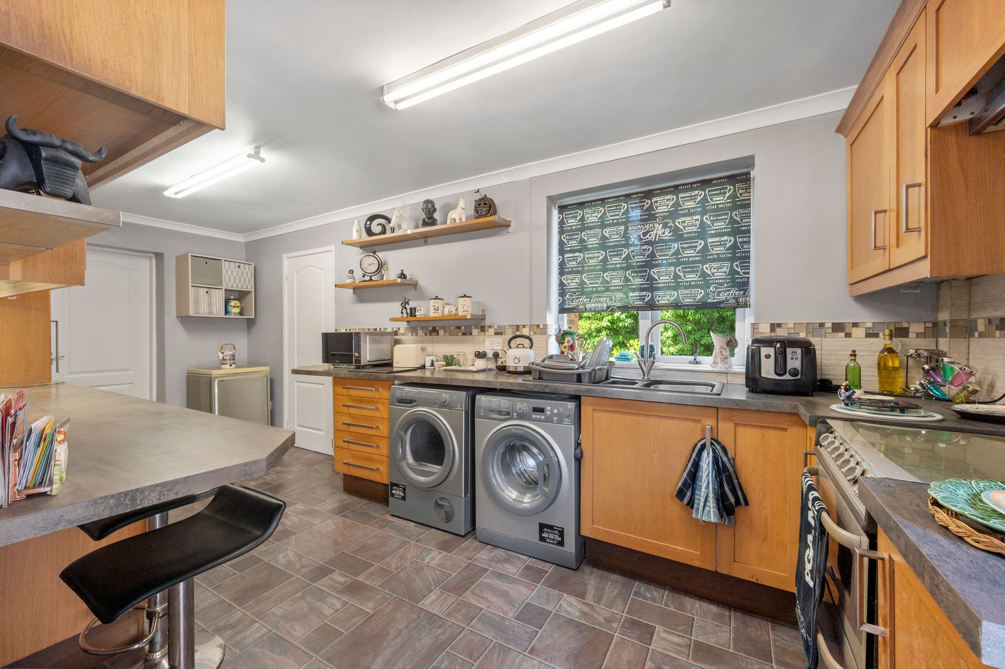 Margaret Avenue, Woolston, WA1