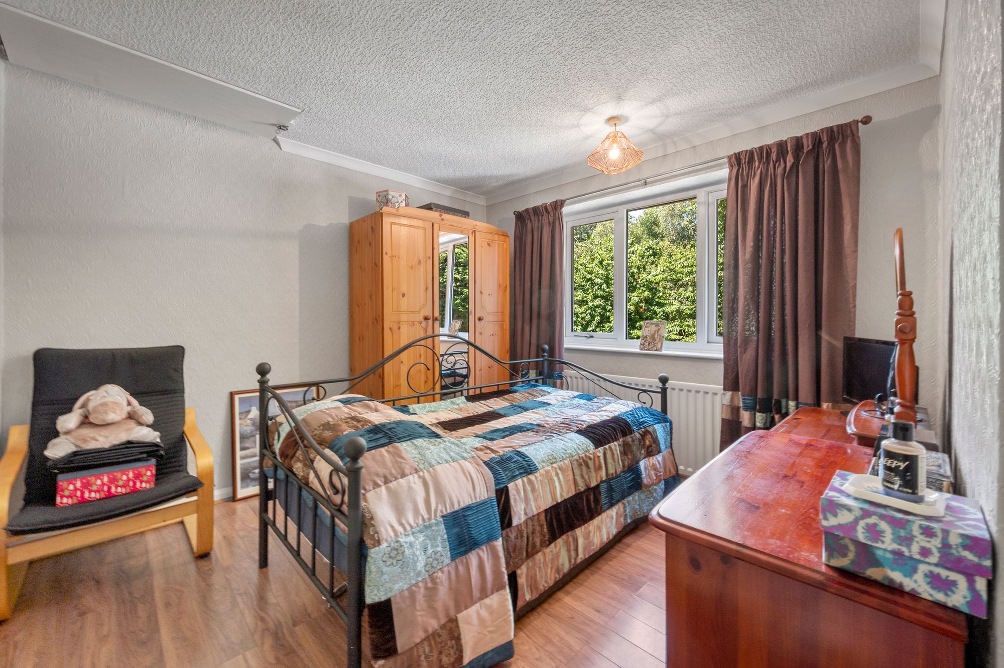 Margaret Avenue, Woolston, WA1