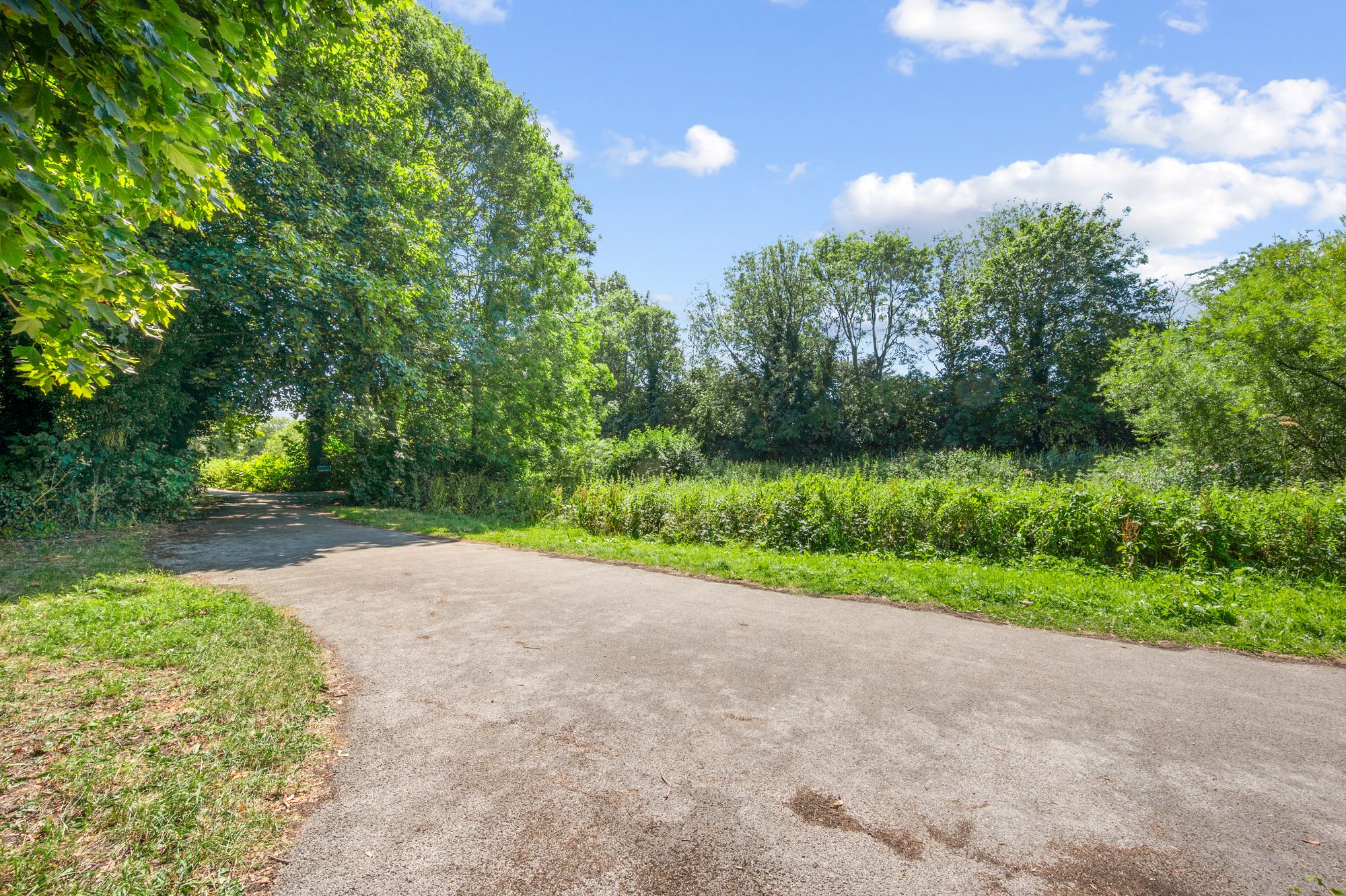 Margaret Avenue, Woolston, WA1