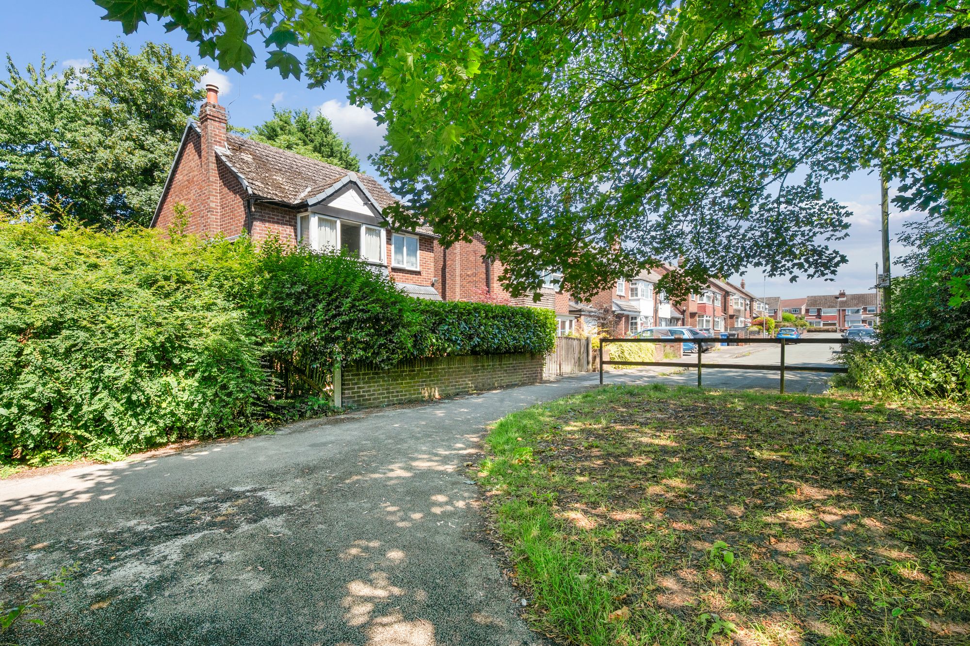 Margaret Avenue, Woolston, WA1