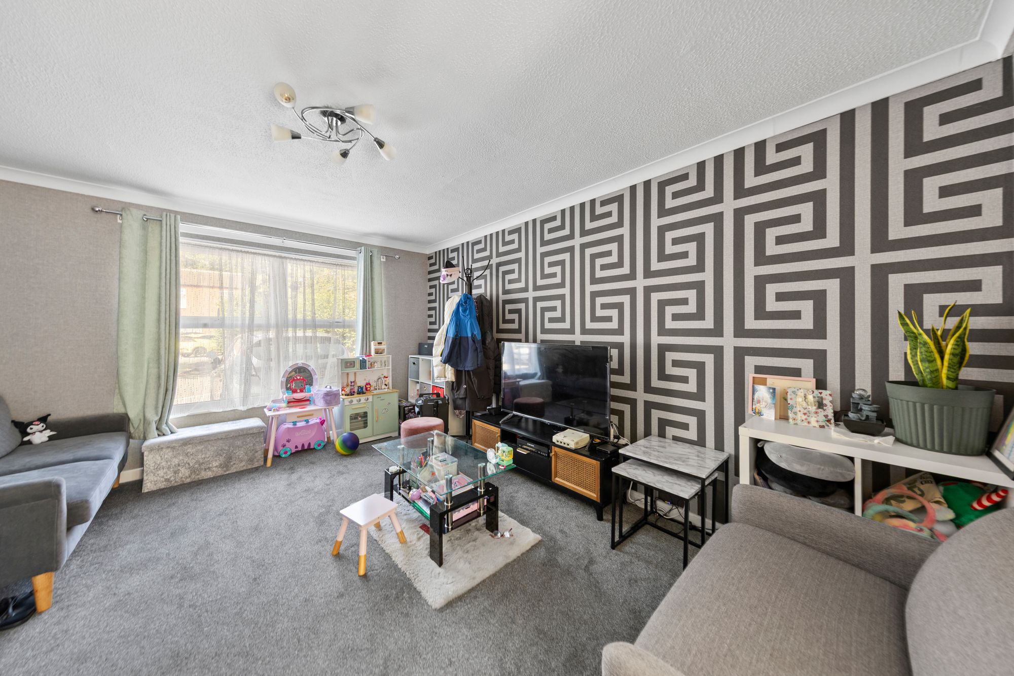 Oxmead Close, Padgate, WA2