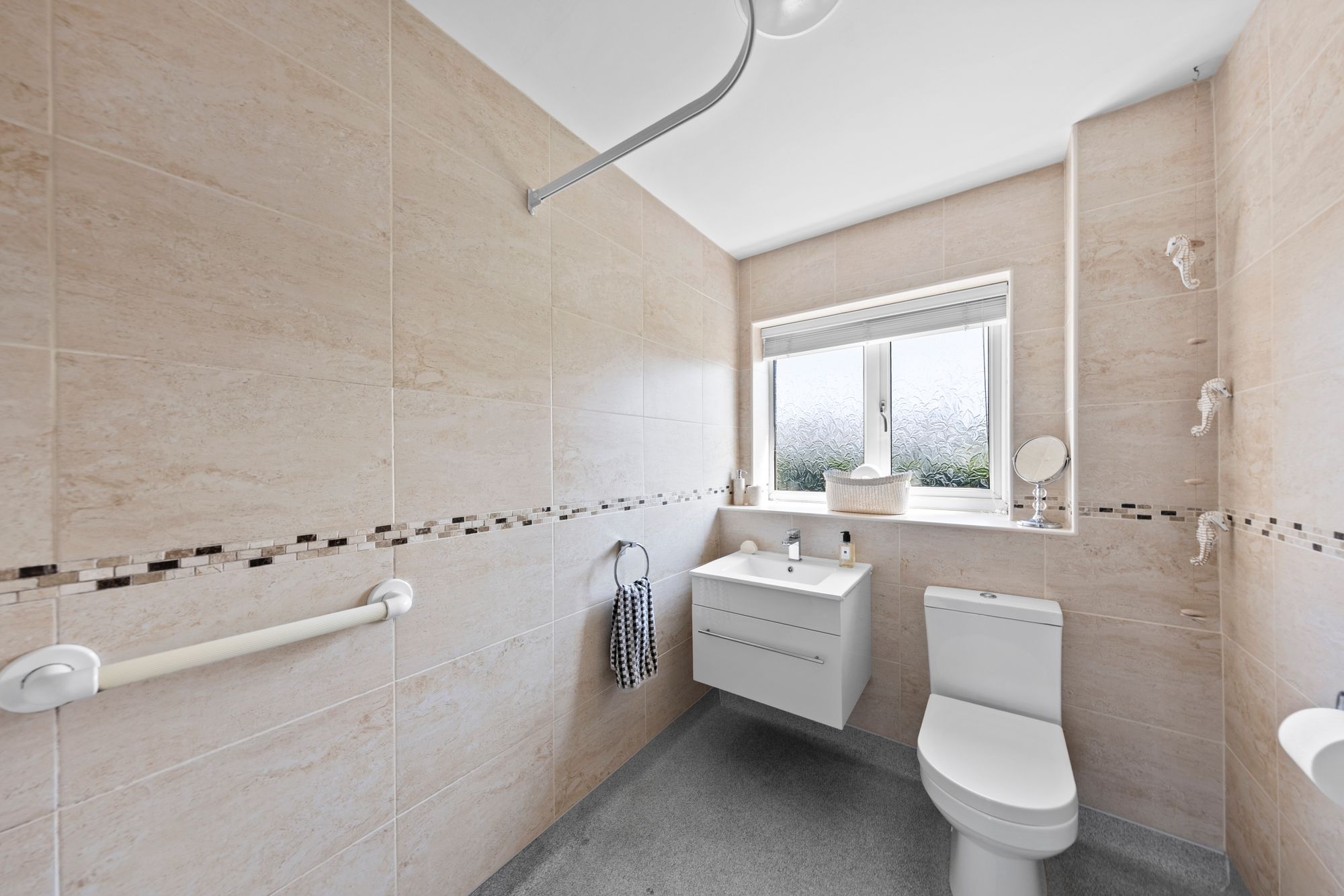 Cross Lane South, Risley, WA3