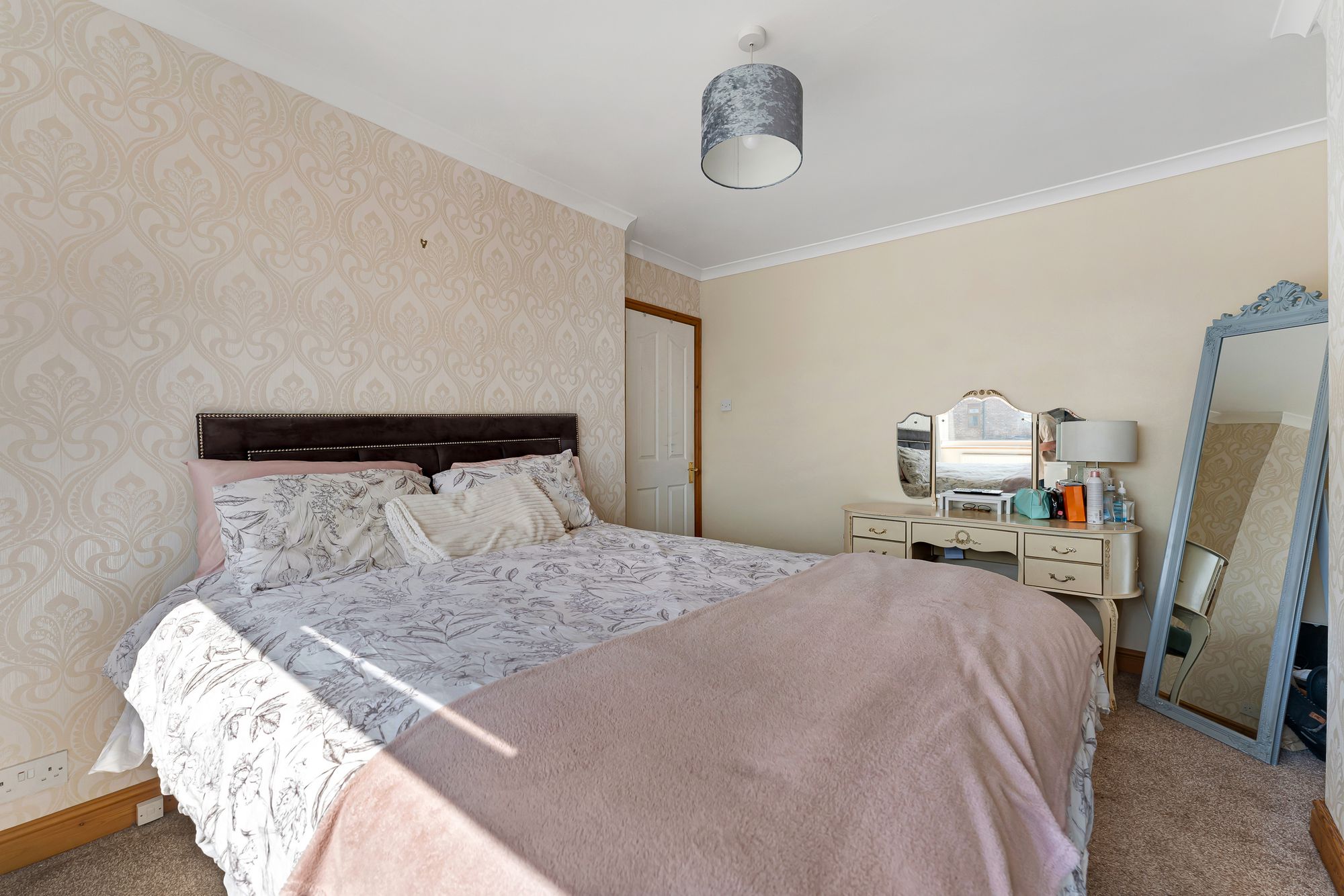 Claremont Drive, Widnes, WA8