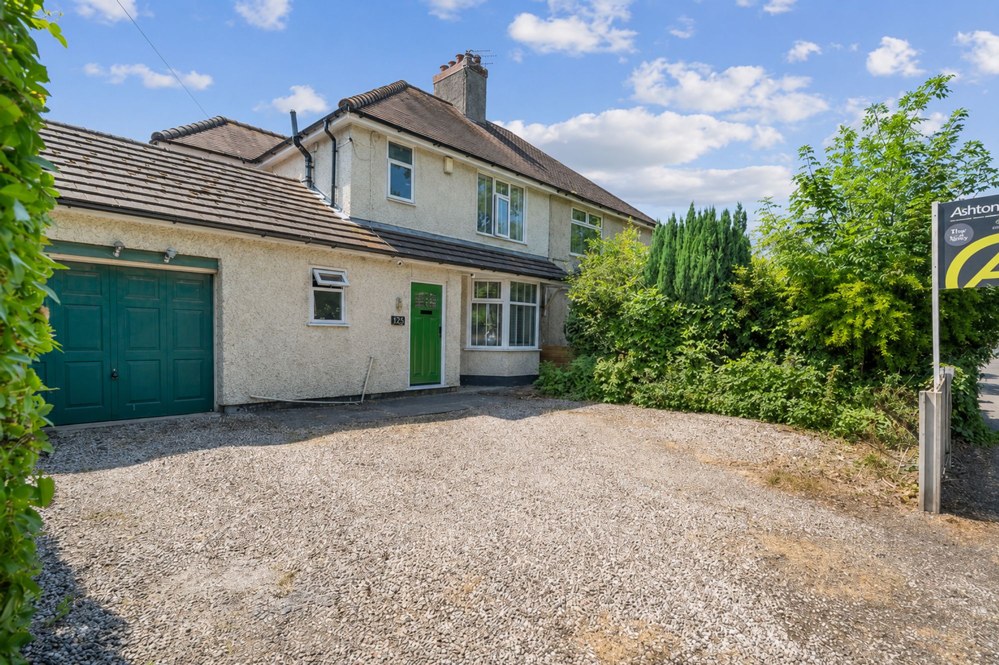 Manchester Road, Leigh, WN7