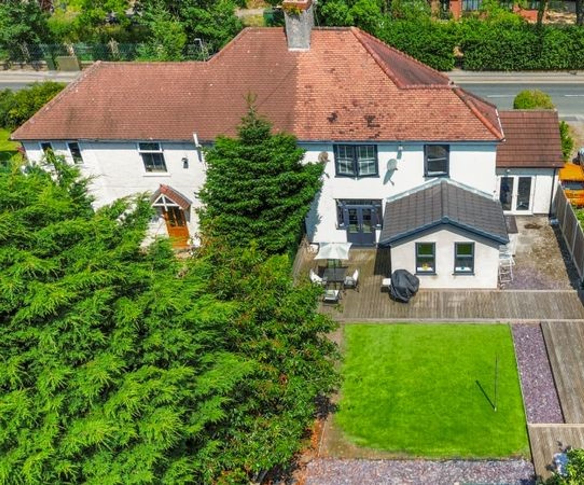 Manchester Road, Leigh, WN7