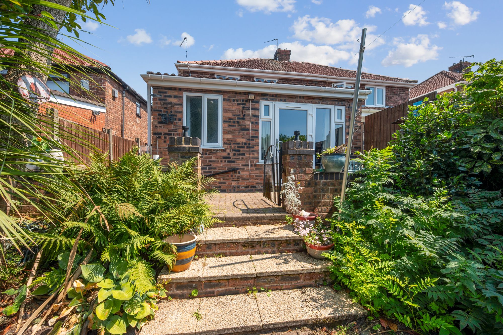 Leach Lane, Sutton Leach, WA9