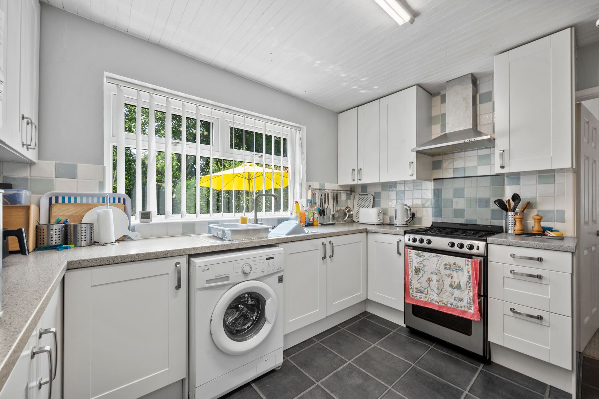 Gayhurst Avenue, Fearnhead, WA2