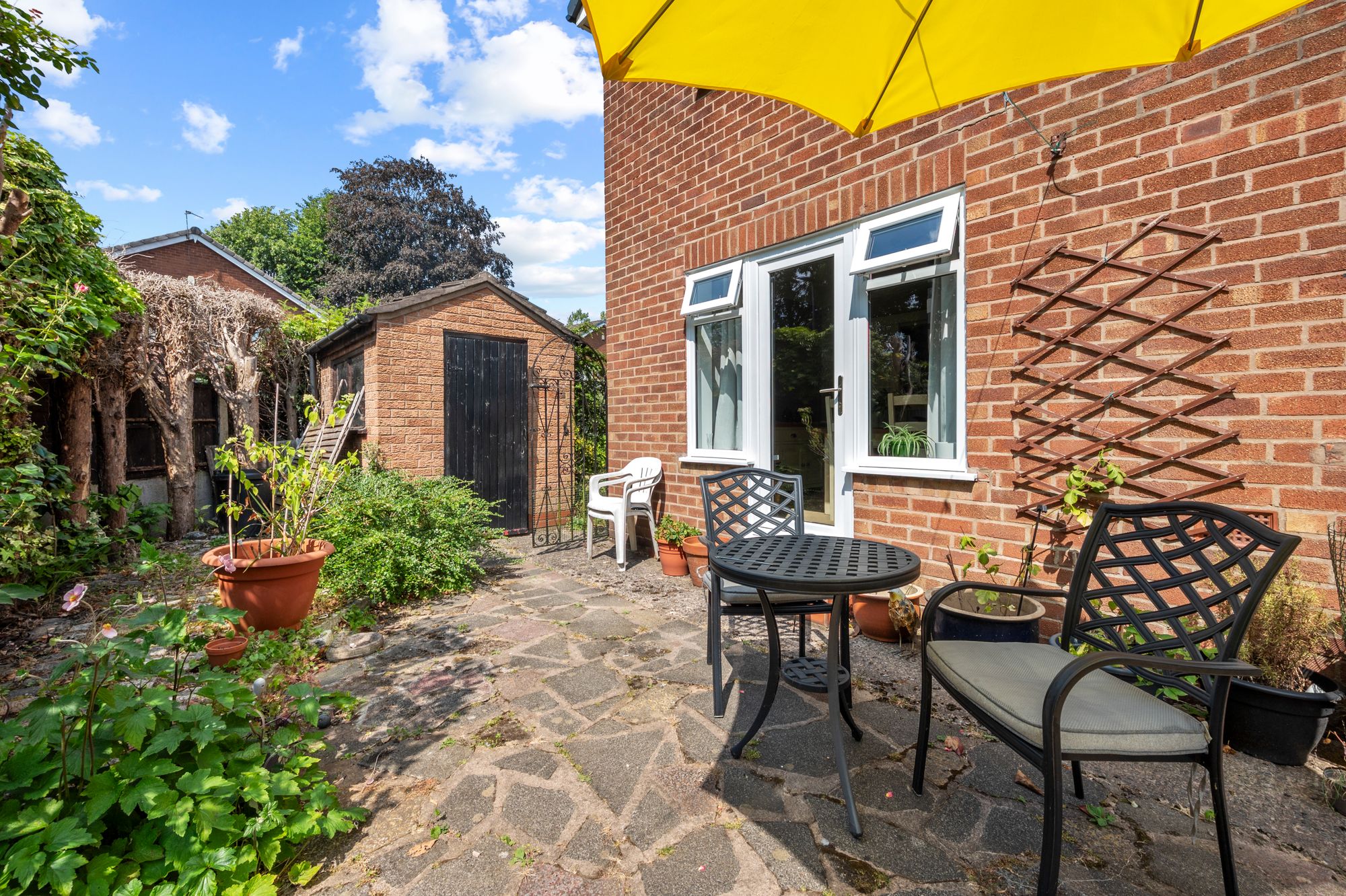 Gayhurst Avenue, Fearnhead, WA2