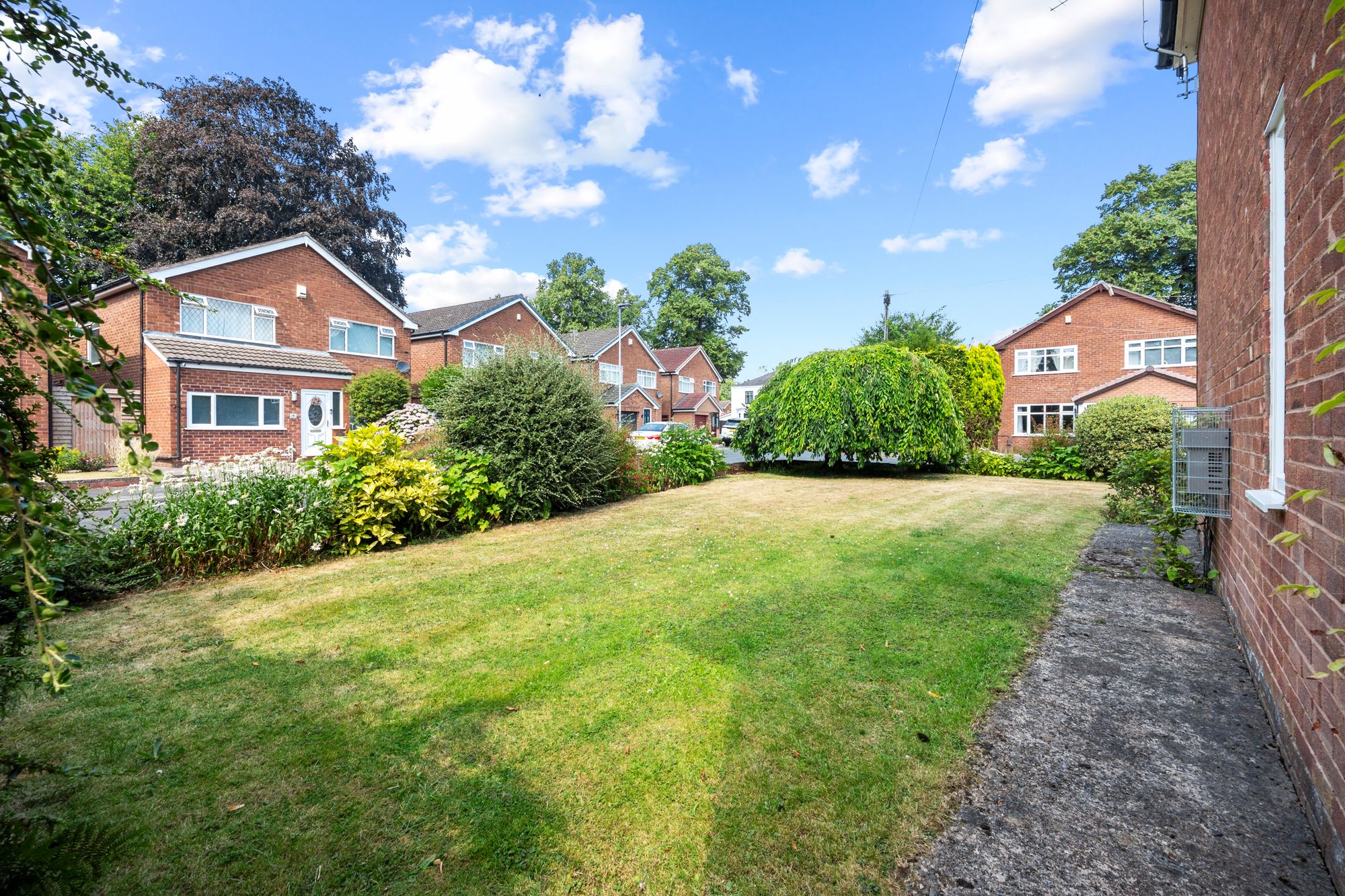 Gayhurst Avenue, Fearnhead, WA2