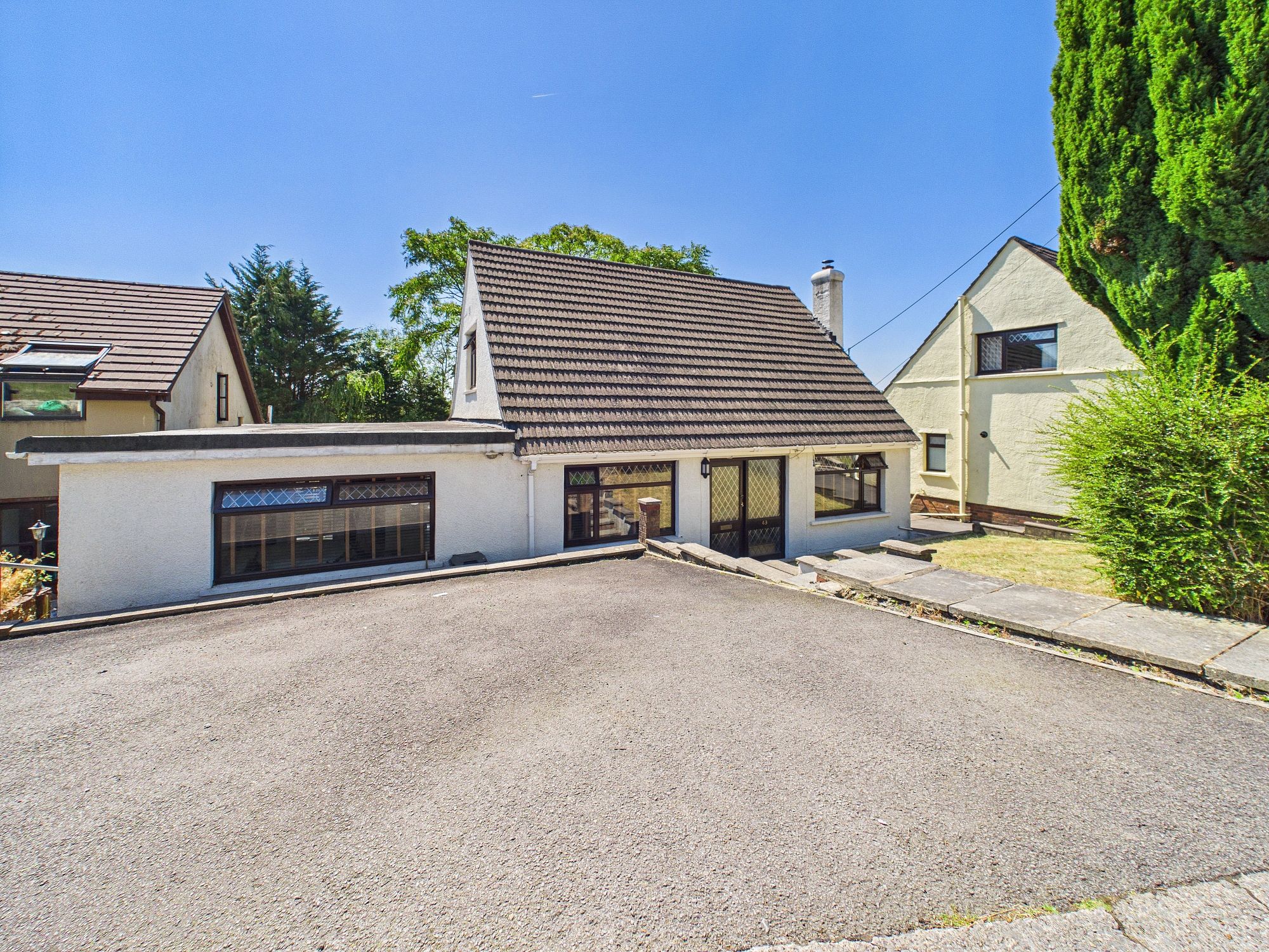 Lucy Road, Neath, SA10