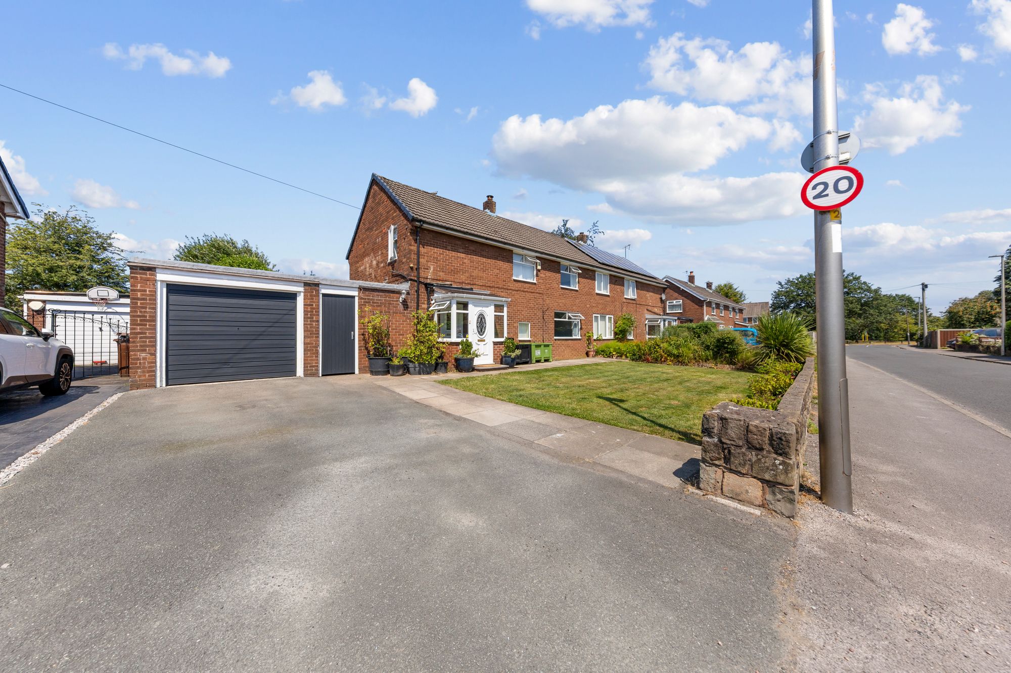 Burnsall Avenue, Lowton, WA3