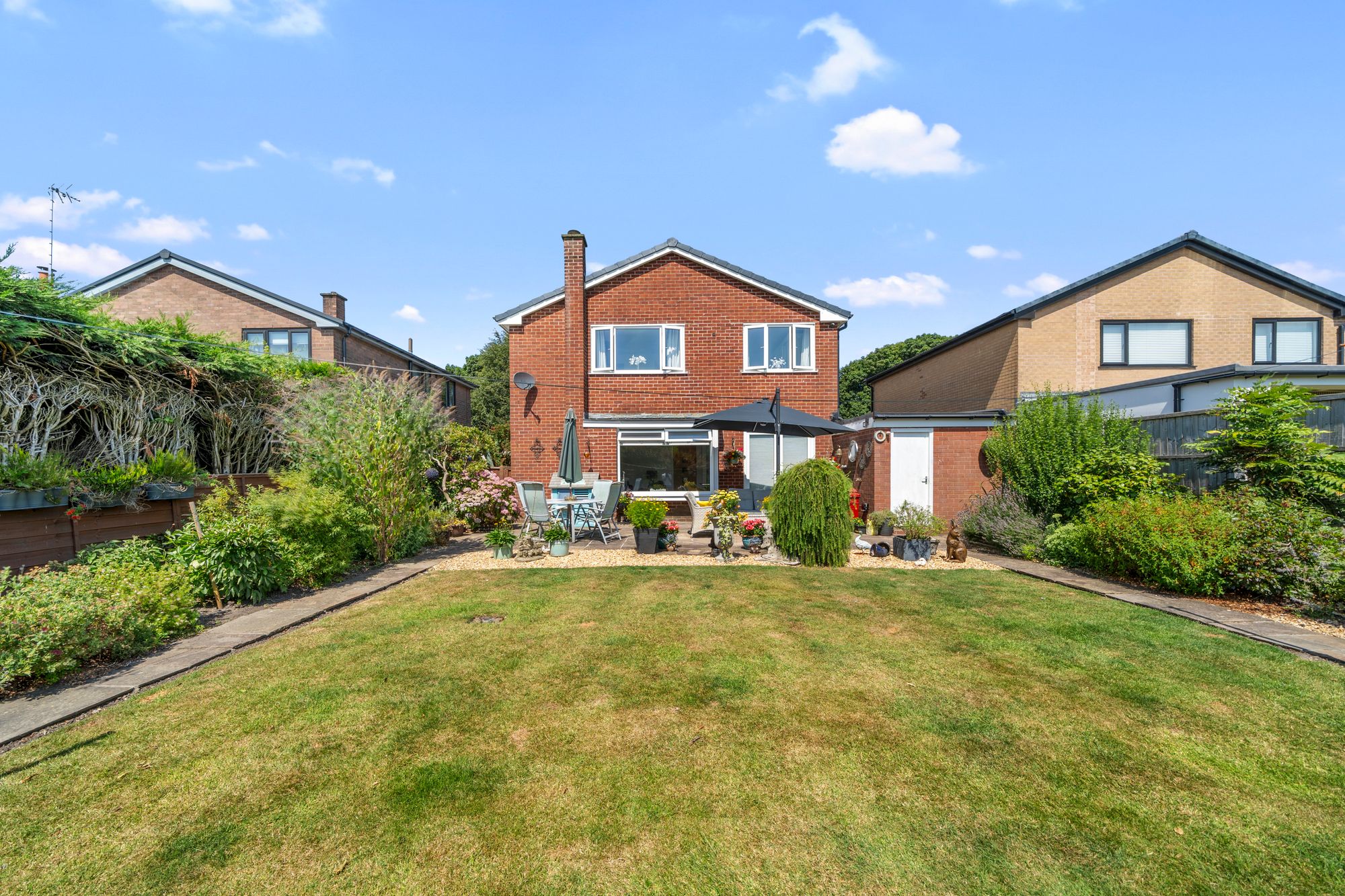 Oakwood Drive, Leigh, WN7