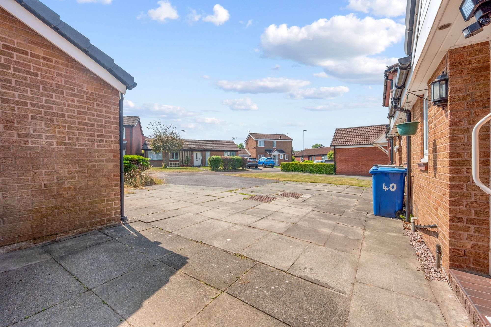 Gairloch Close, Fearnhead, WA2