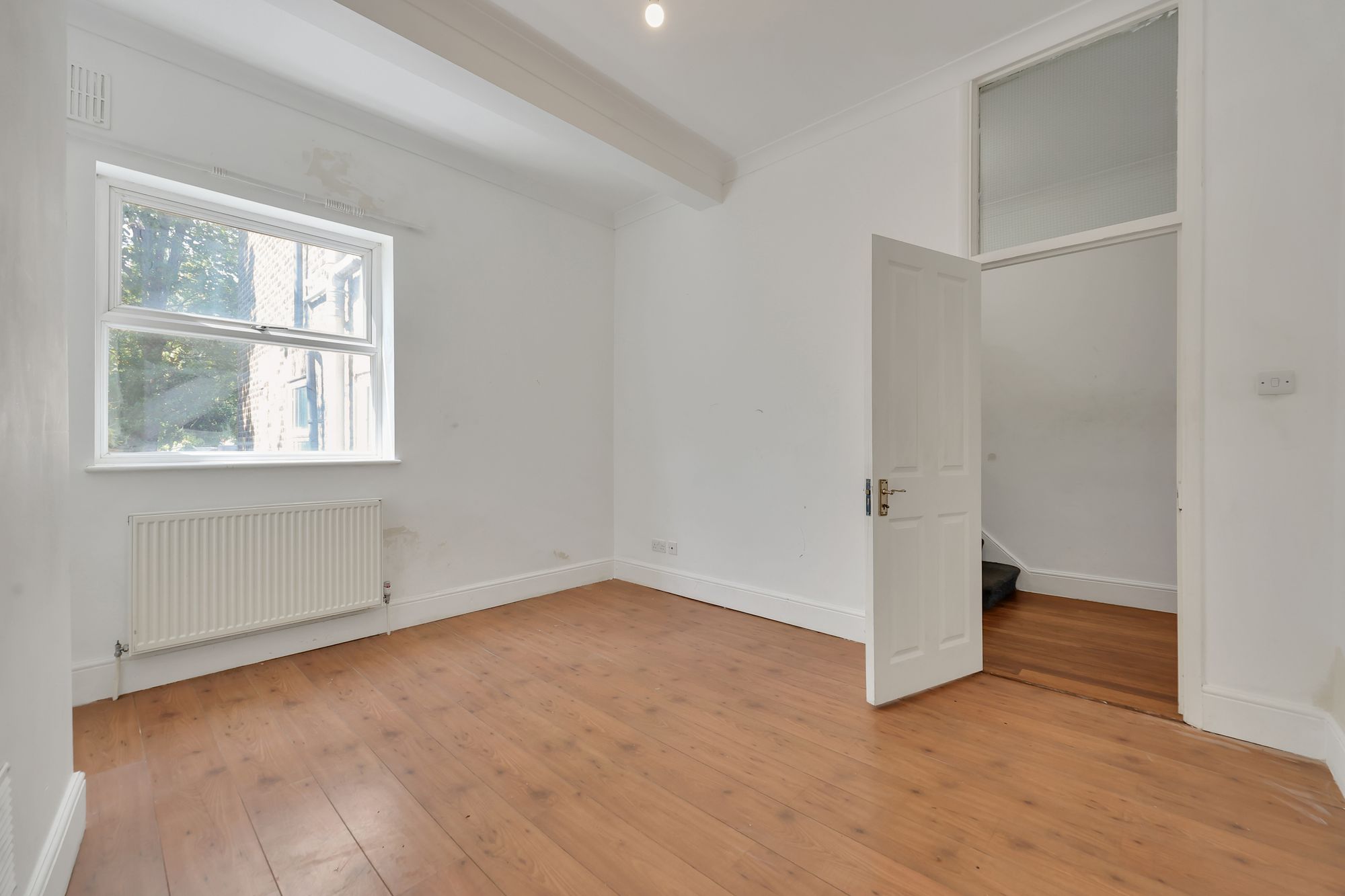 Minet Gardens, London, NW10