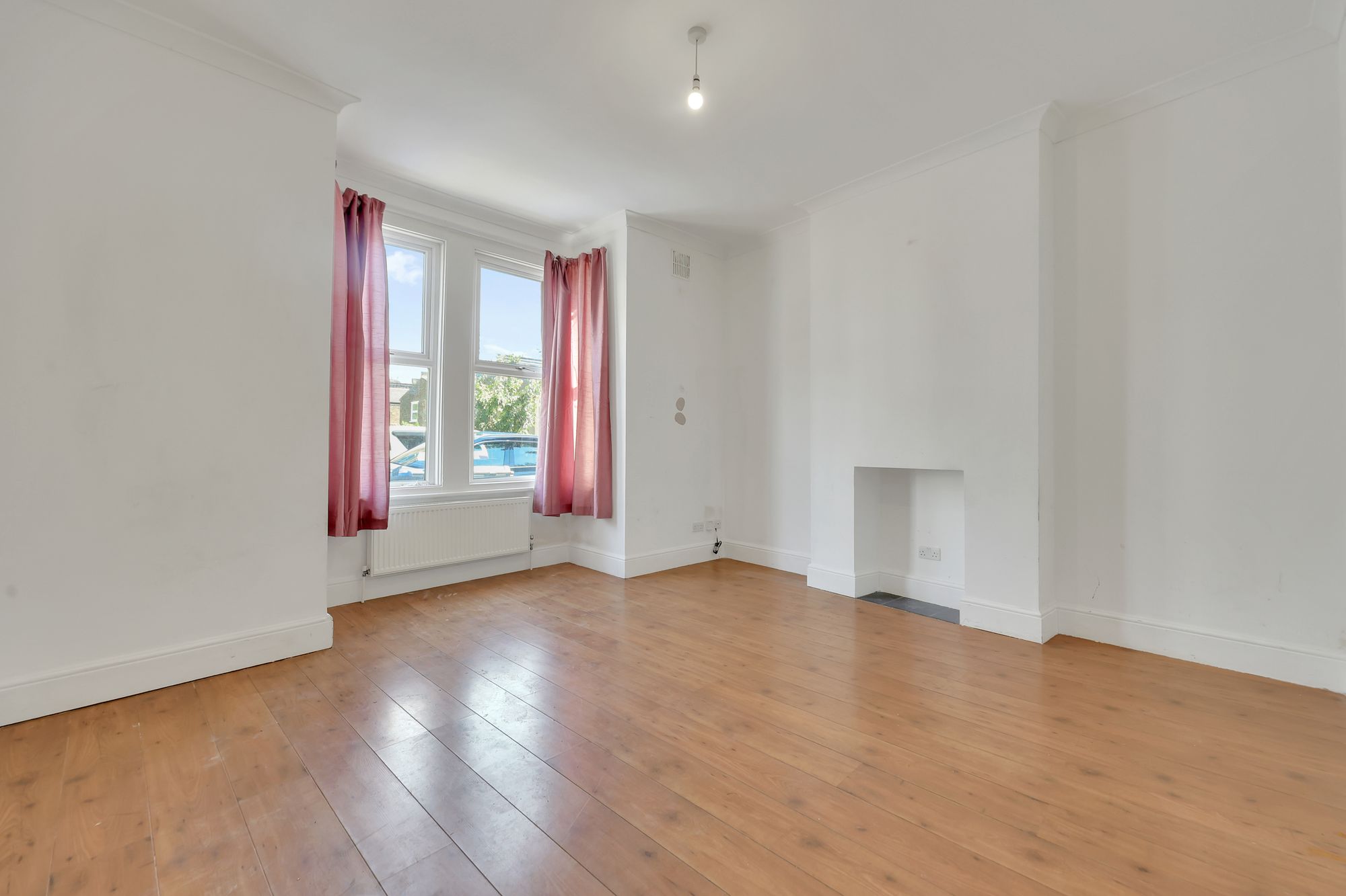 Minet Gardens, London, NW10
