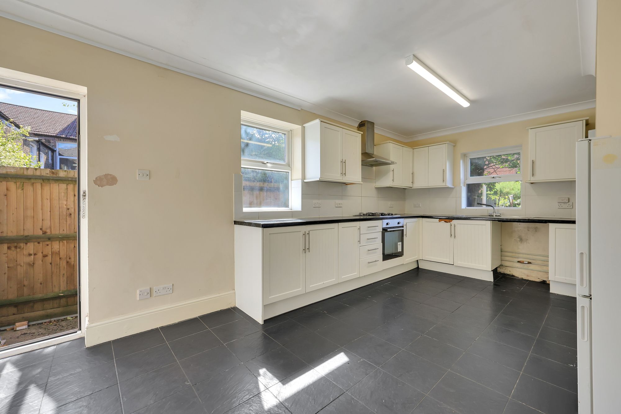 Minet Gardens, London, NW10