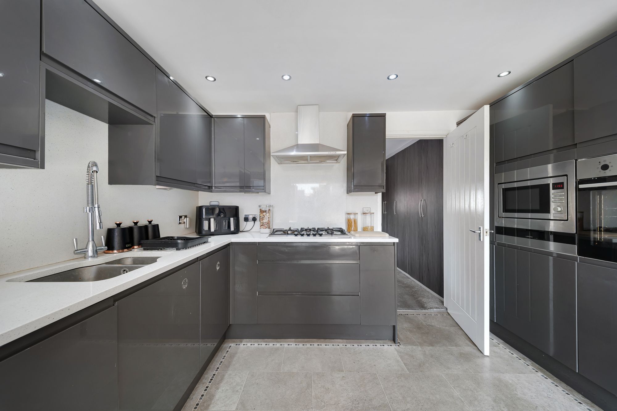 Hampton Drive, Widnes, WA8