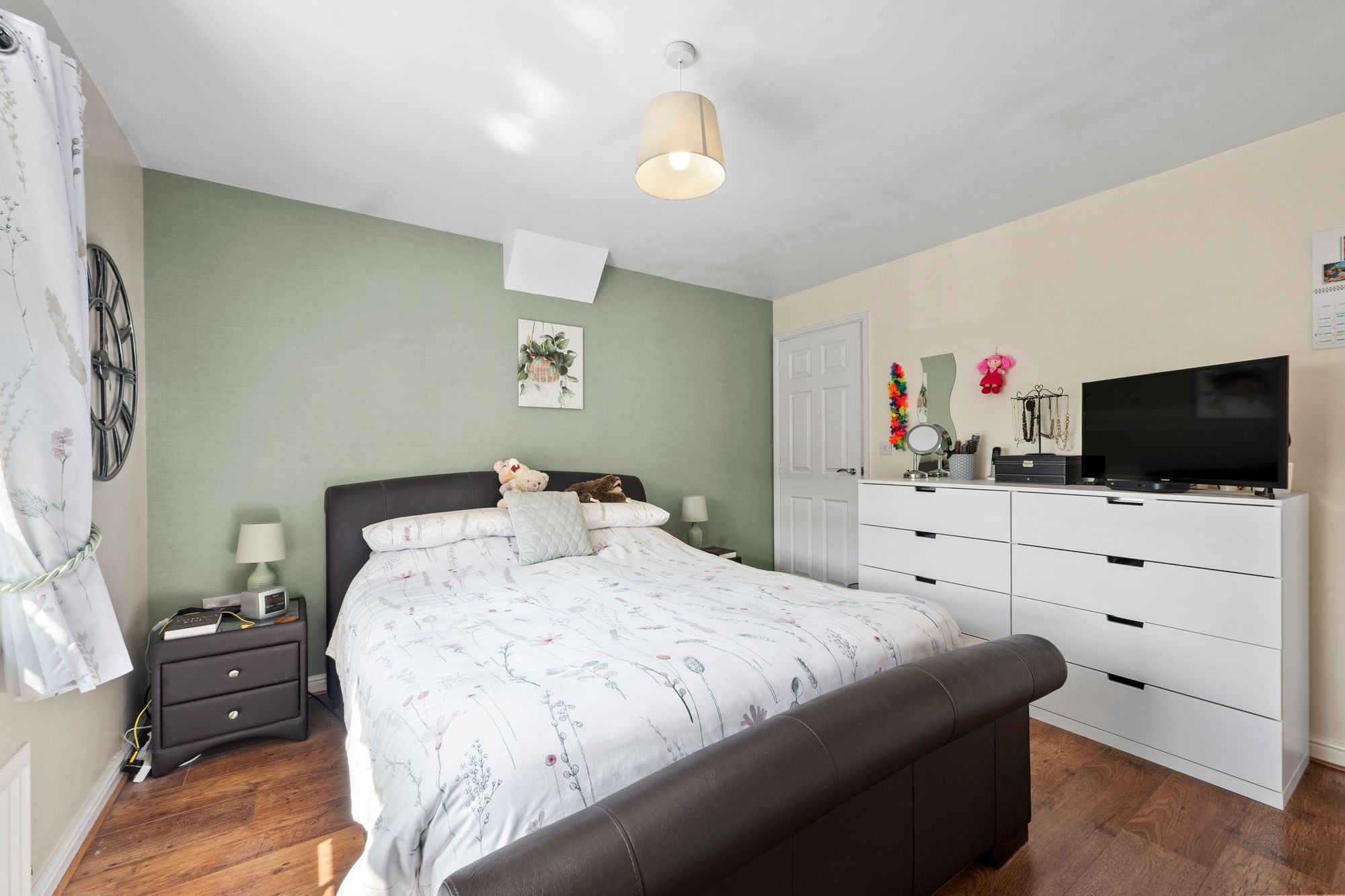 Templeton Drive, Fearnhead, WA2