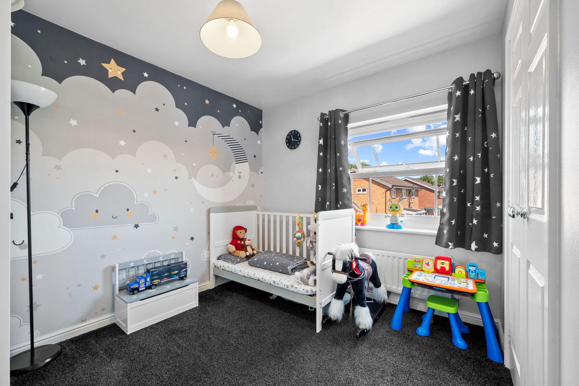 Templeton Drive, Fearnhead, WA2