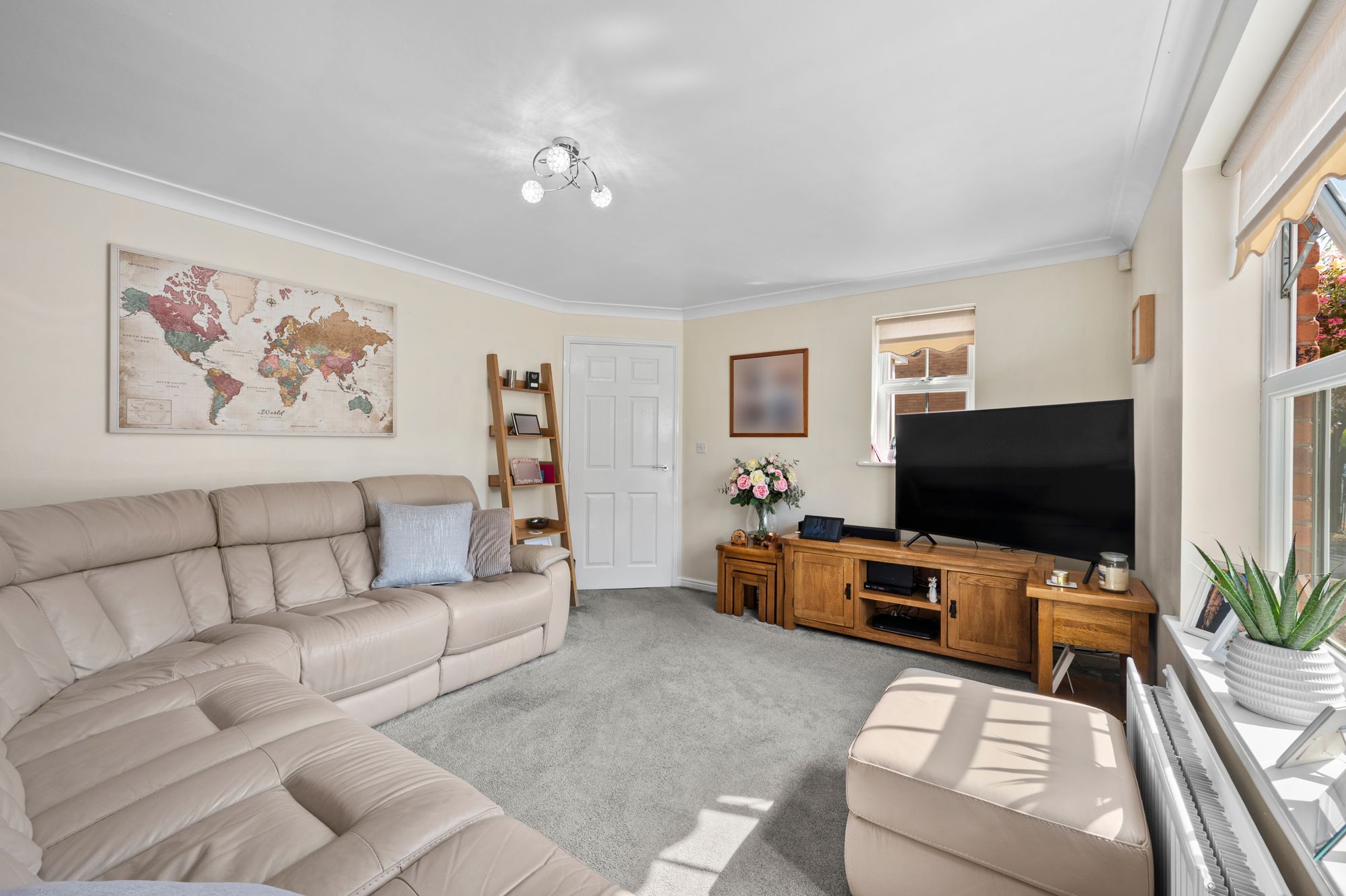Templeton Drive, Fearnhead, WA2