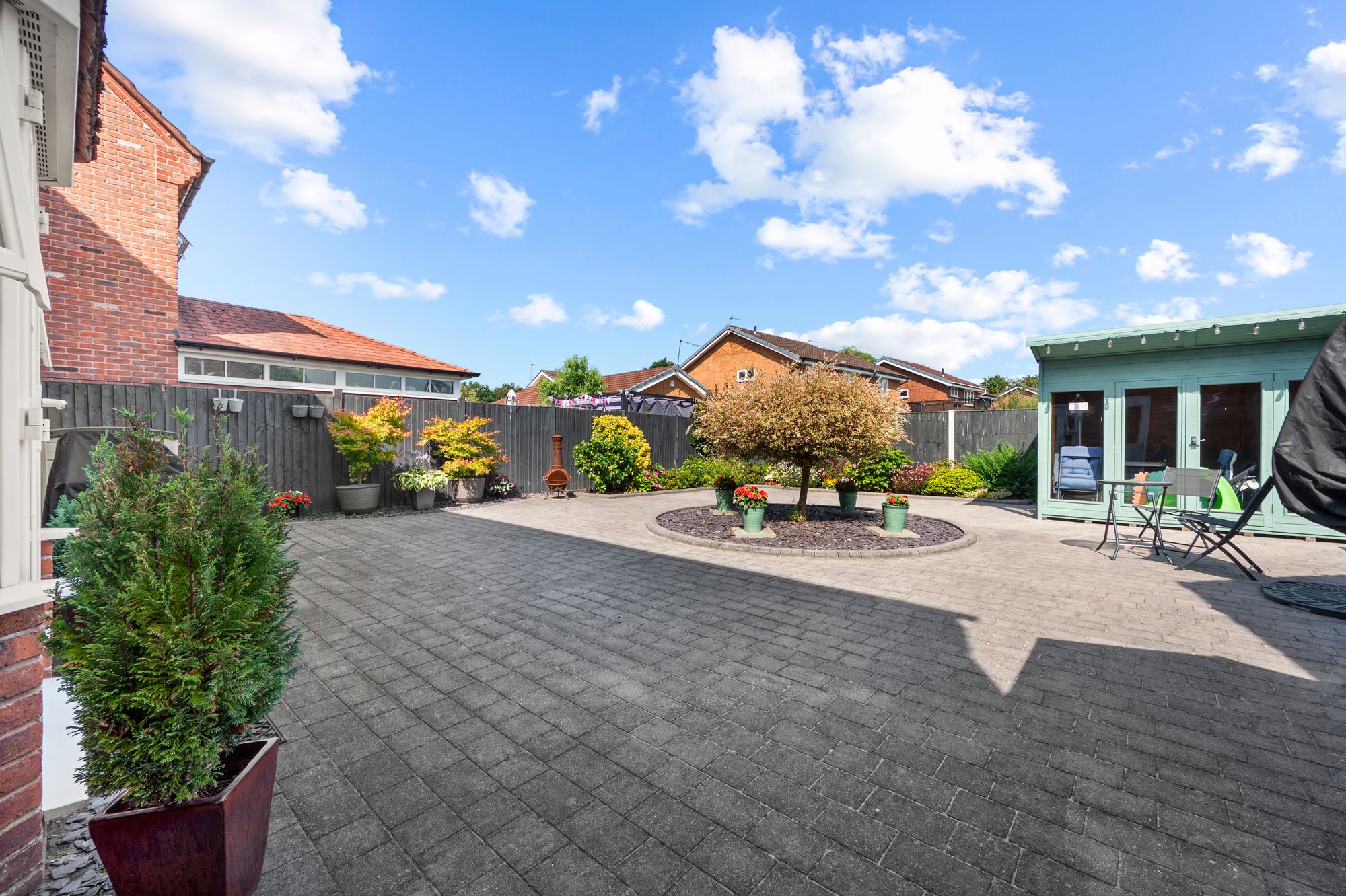 Templeton Drive, Fearnhead, WA2