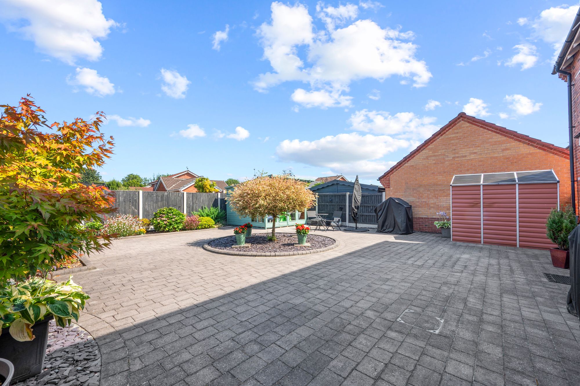 Templeton Drive, Fearnhead, WA2