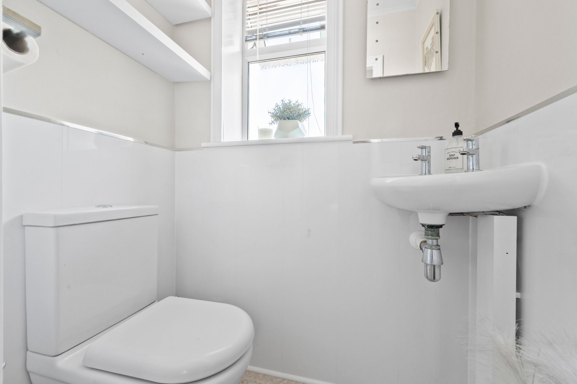 Chisnall Avenue, St. Helens, WA10