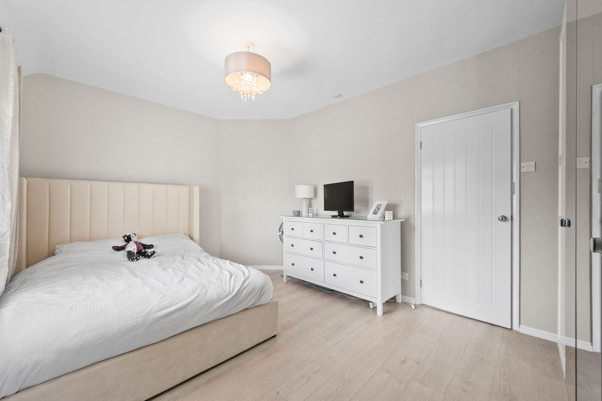 Chisnall Avenue, St. Helens, WA10