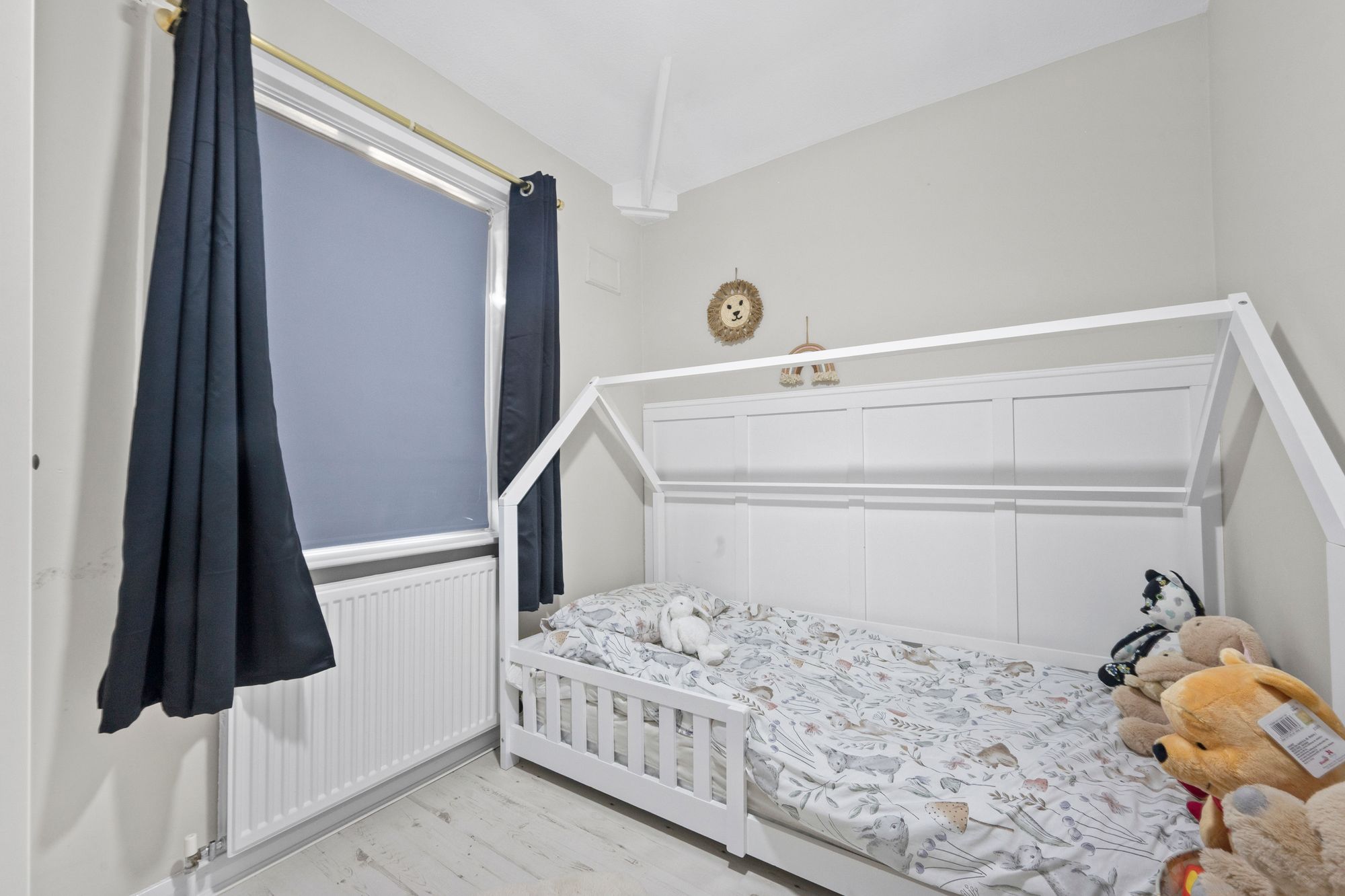 Chisnall Avenue, St. Helens, WA10