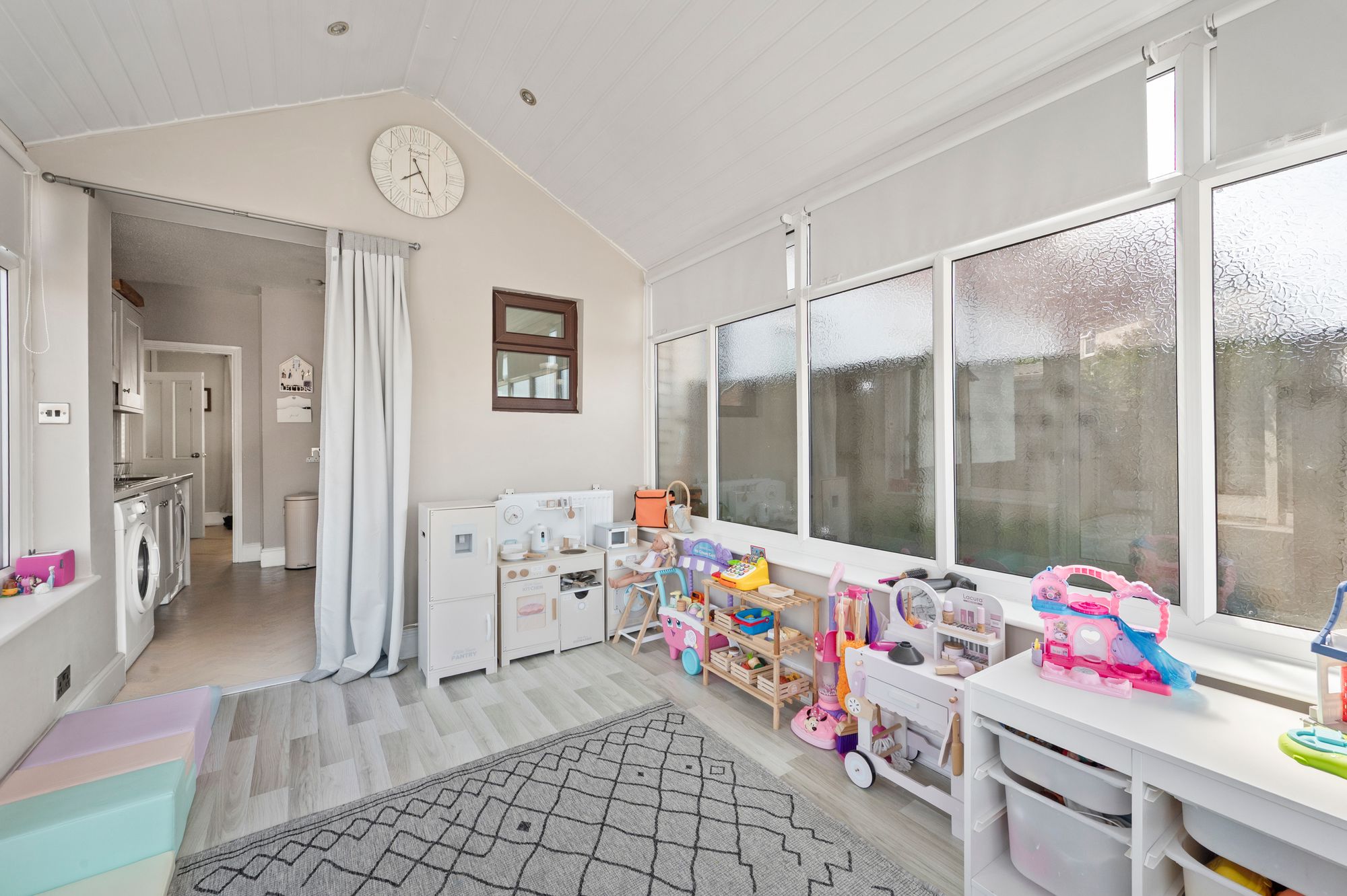 Chisnall Avenue, St. Helens, WA10